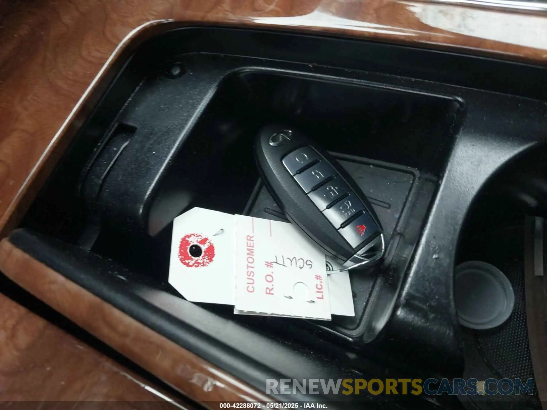 11 Photograph of a damaged car JN8AZ2NE1K9227095 INFINITI QX80 2019