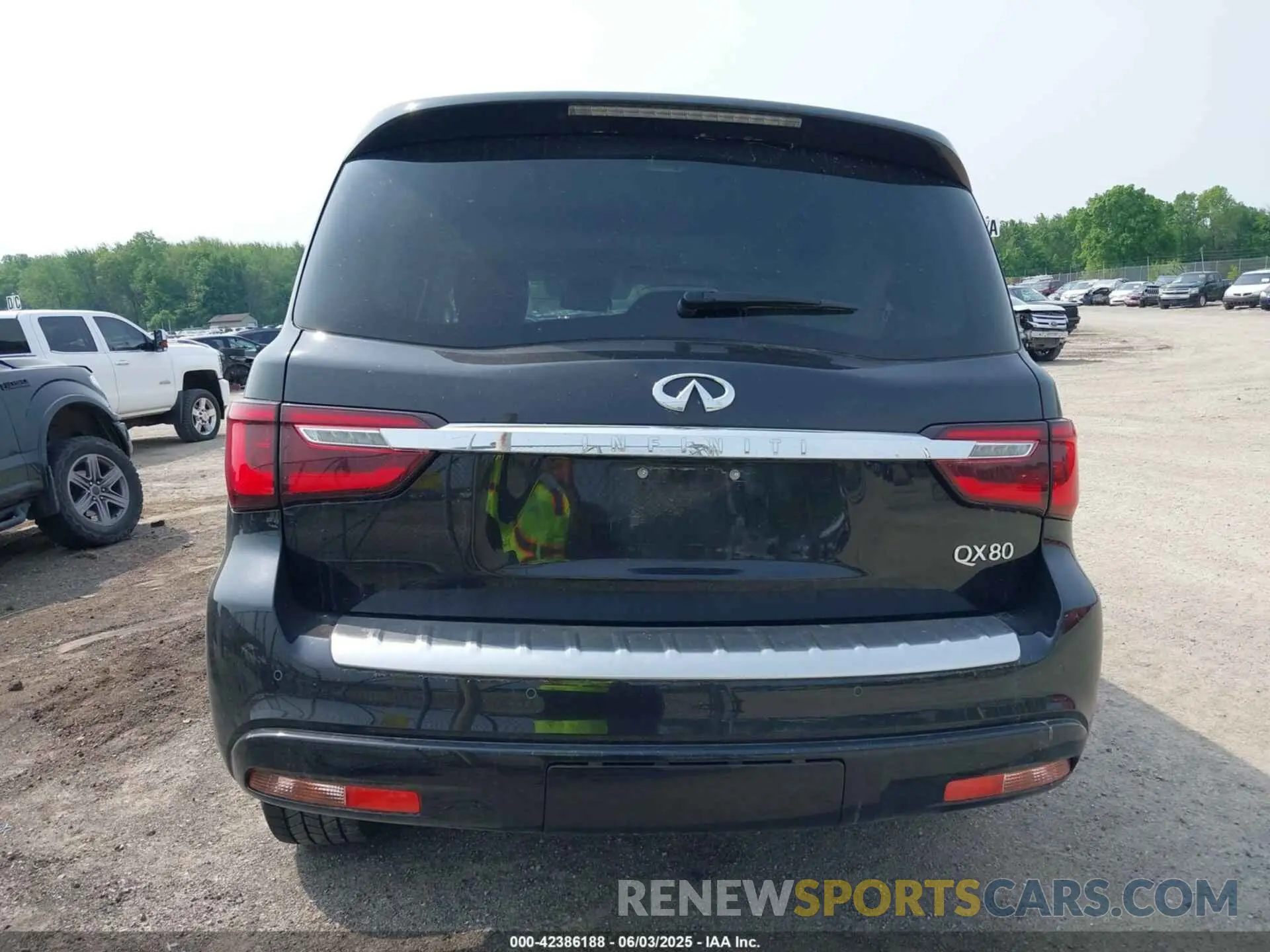 15 Photograph of a damaged car JN8AZ2NE3K9237269 INFINITI QX80 2019
