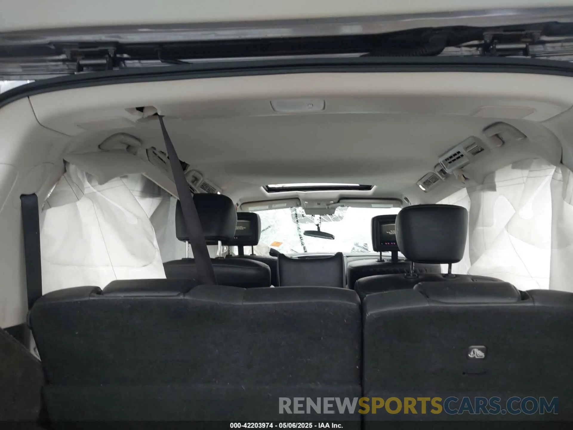 14 Photograph of a damaged car JN8AZ2NE9K9231220 INFINITI QX80 2019