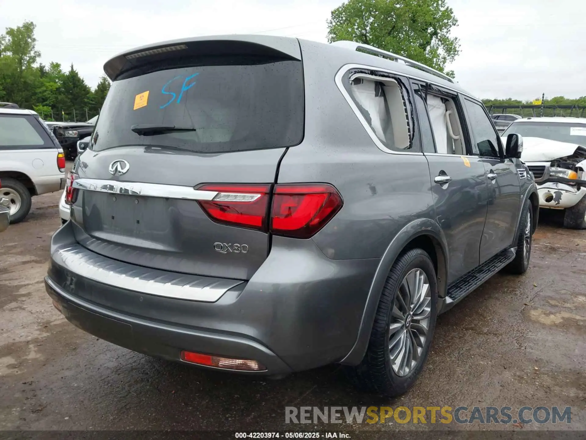 4 Photograph of a damaged car JN8AZ2NE9K9231220 INFINITI QX80 2019