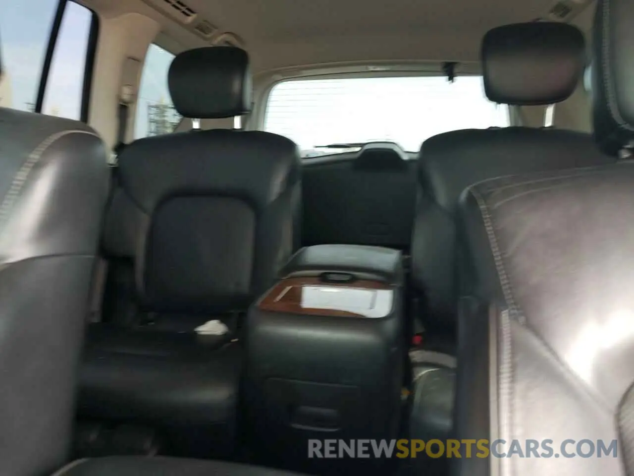 10 Photograph of a damaged car JN8AZ2NF0K9682268 INFINITI QX80 2019