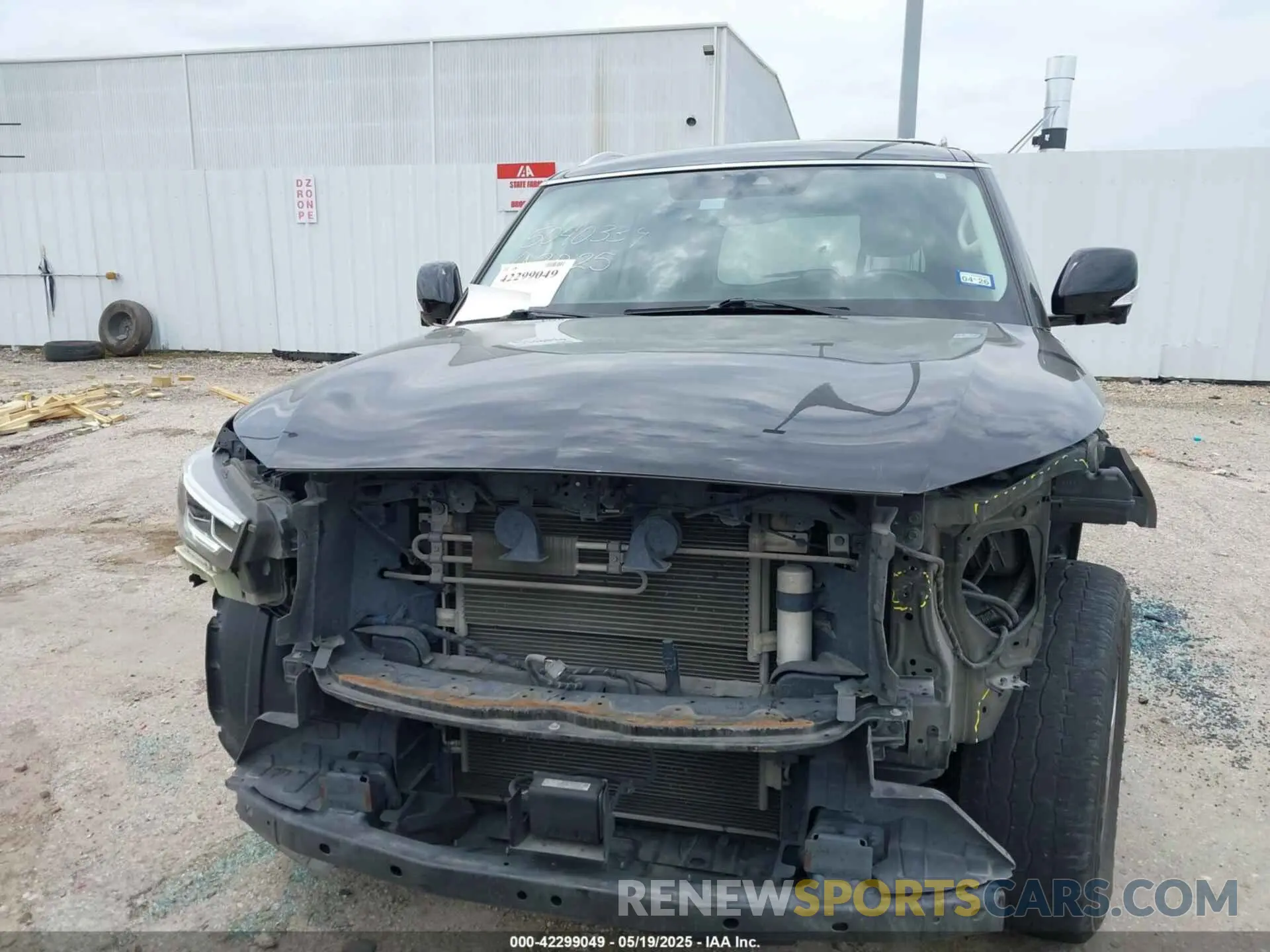 13 Фотография поврежденного автомобиля JN8AZ2NF0K9683582 INFINITI QX80 2019