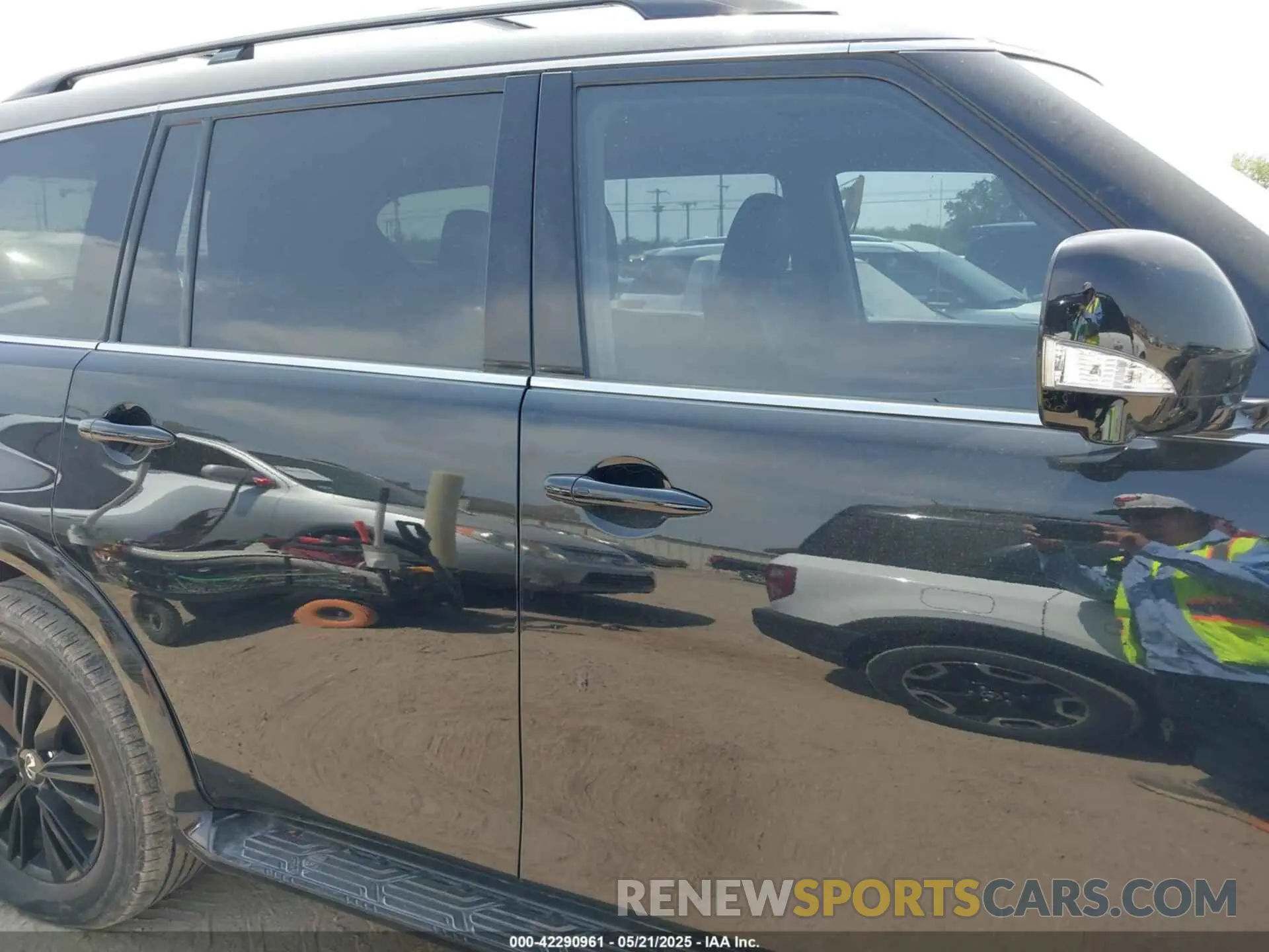 13 Фотография поврежденного автомобиля JN8AZ2NF0K9686692 INFINITI QX80 2019
