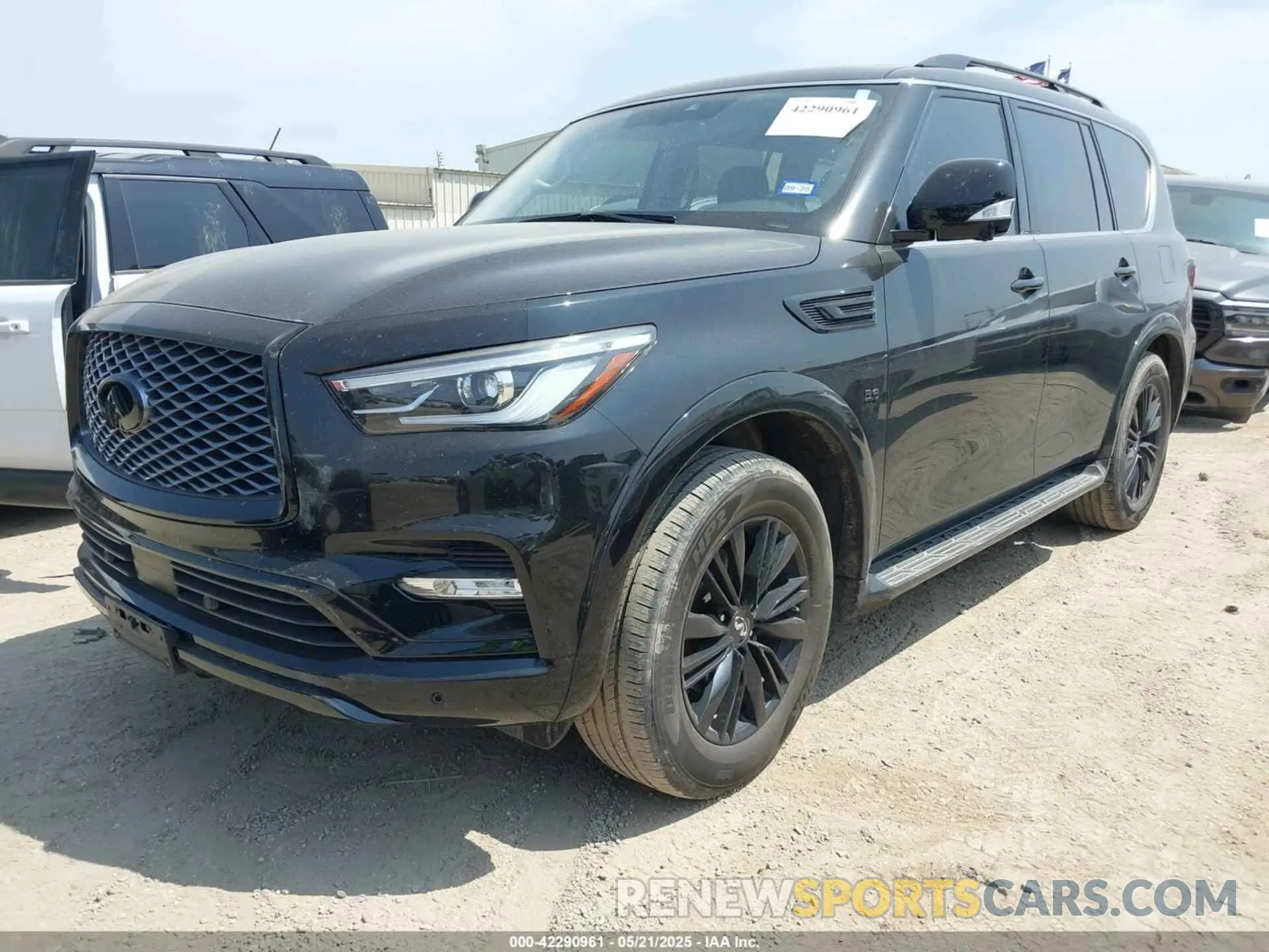 2 Фотография поврежденного автомобиля JN8AZ2NF0K9686692 INFINITI QX80 2019