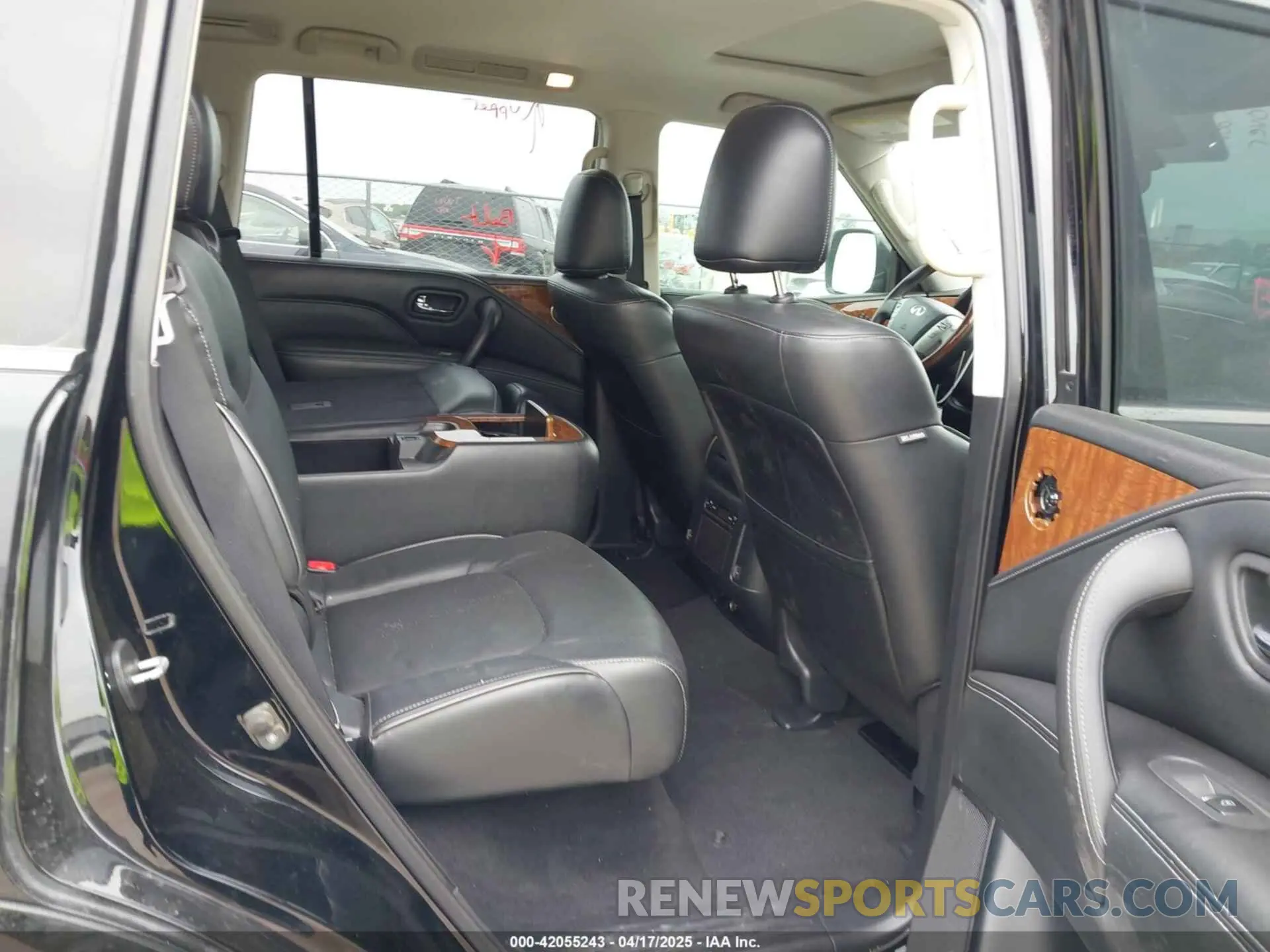 8 Фотография поврежденного автомобиля JN8AZ2NF1K9680402 INFINITI QX80 2019
