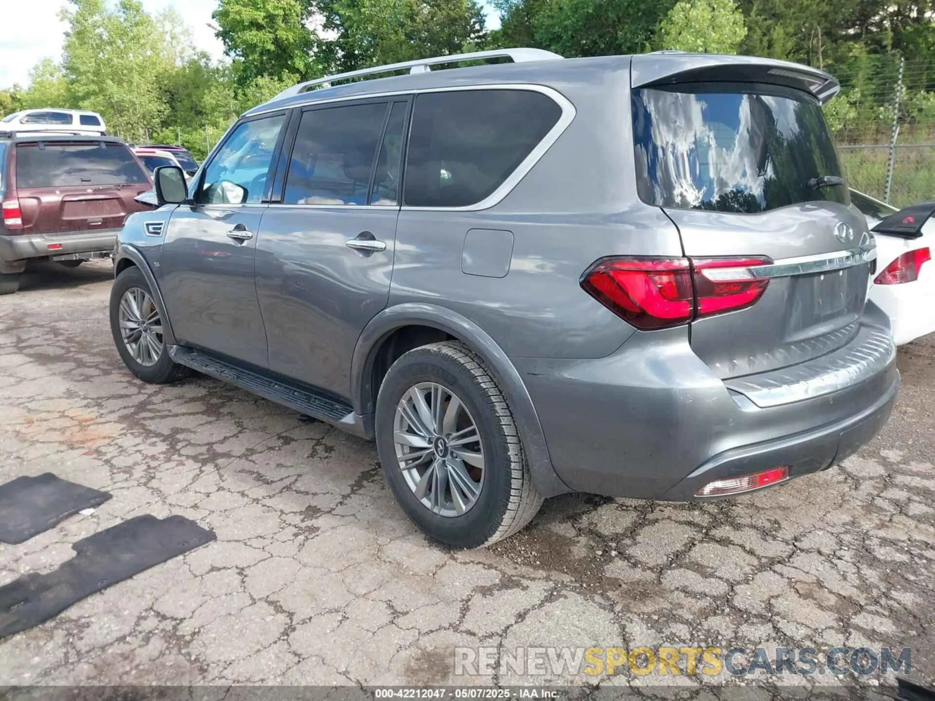 3 Фотография поврежденного автомобиля JN8AZ2NF2K9684426 INFINITI QX80 2019