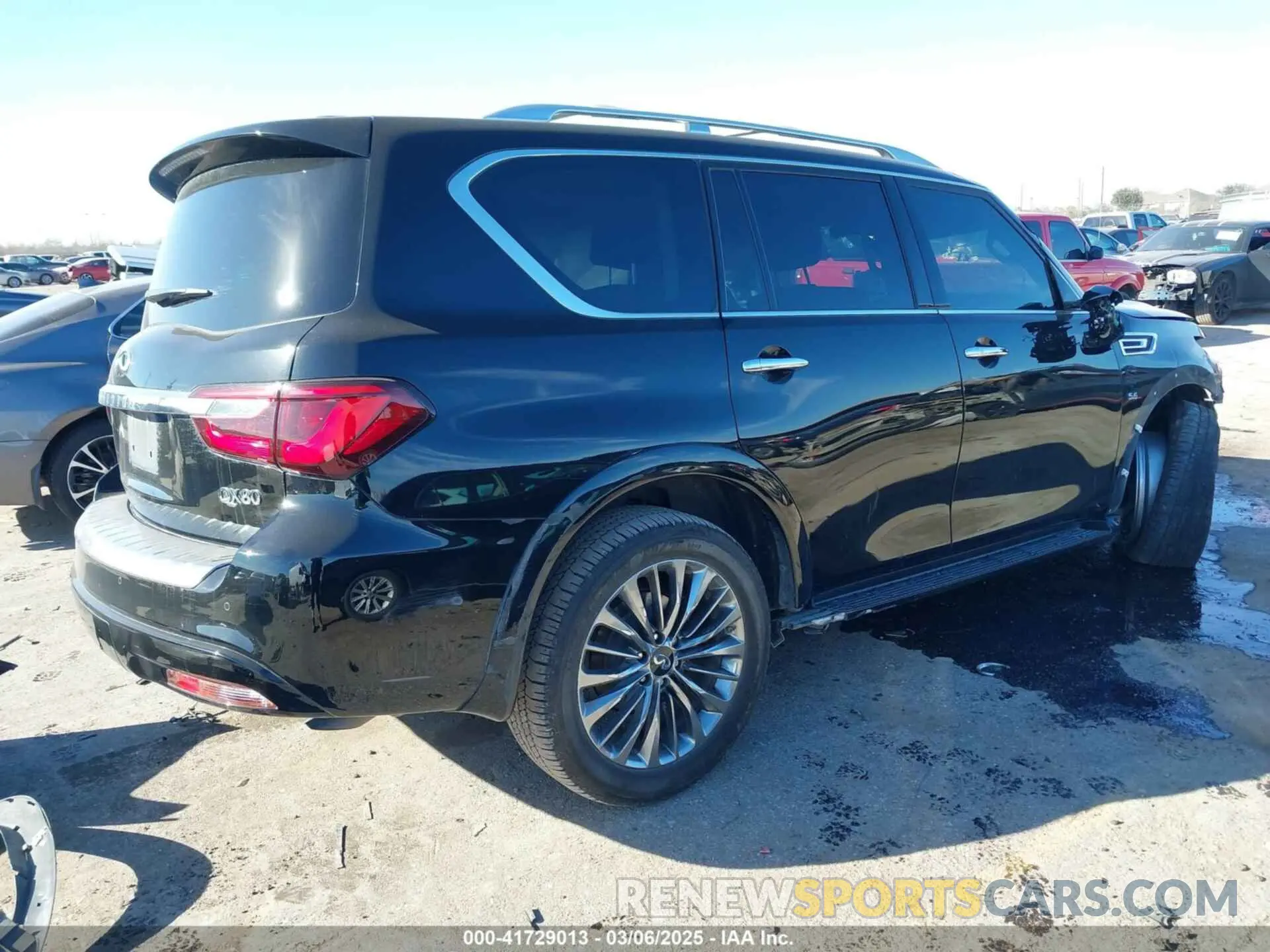4 Photograph of a damaged car JN8AZ2NF5K9689409 INFINITI QX80 2019