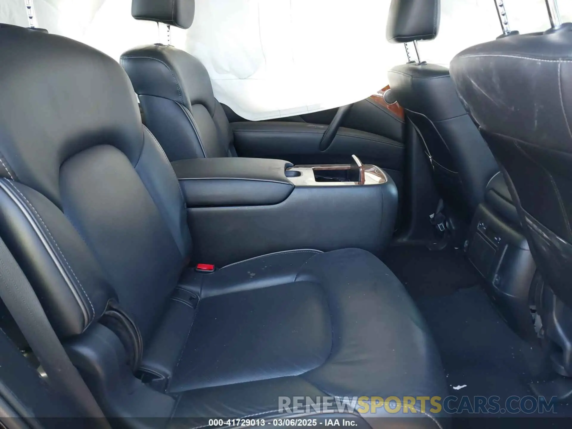 8 Photograph of a damaged car JN8AZ2NF5K9689409 INFINITI QX80 2019
