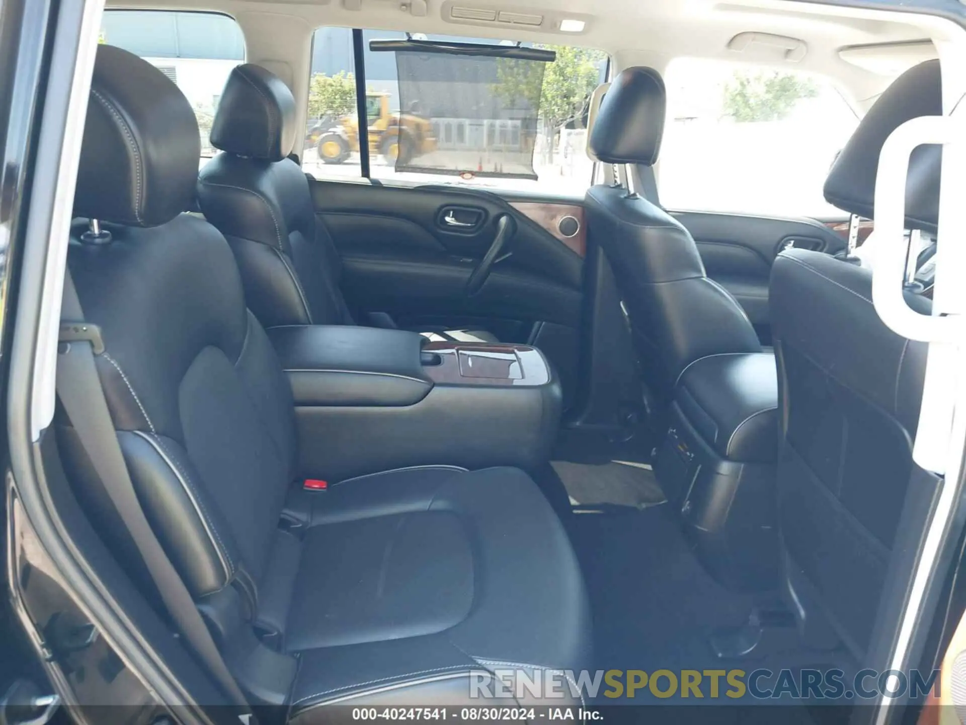 8 Photograph of a damaged car JN8AZ2NF9K9681992 INFINITI QX80 2019