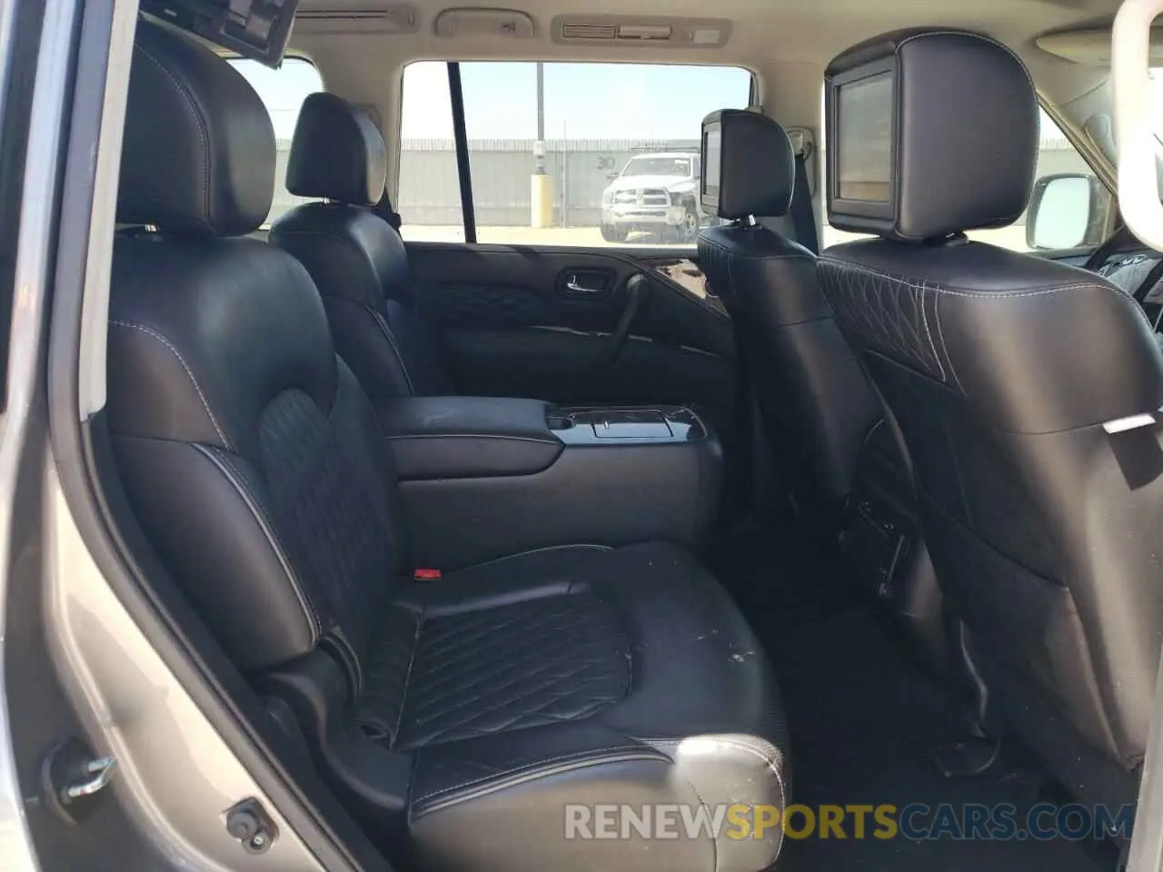 10 Фотография поврежденного автомобиля JN8AZ2NF9K9684245 INFINITI QX80 2019