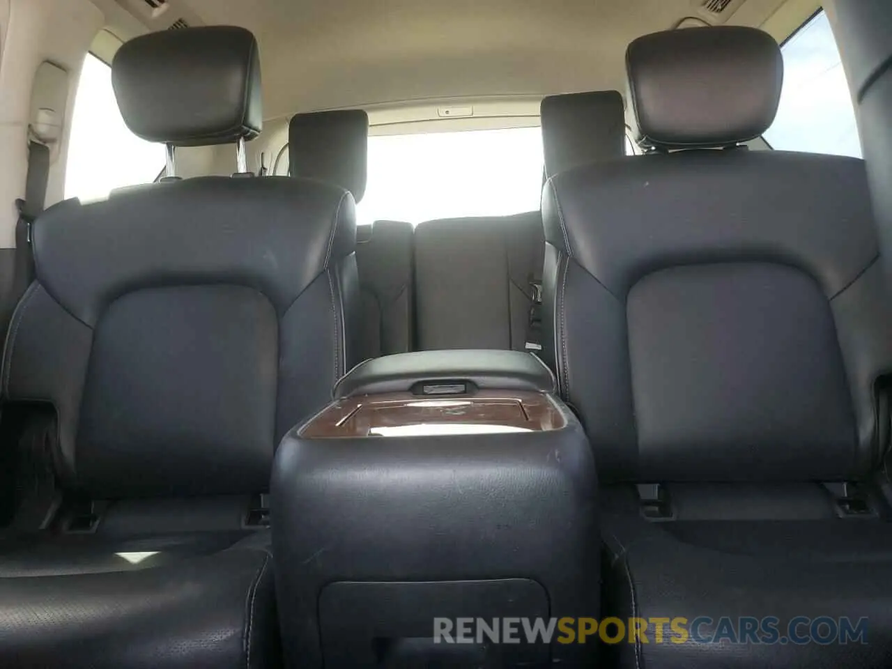 10 Photograph of a damaged car JN8AZ2NFXK9687025 INFINITI QX80 2019