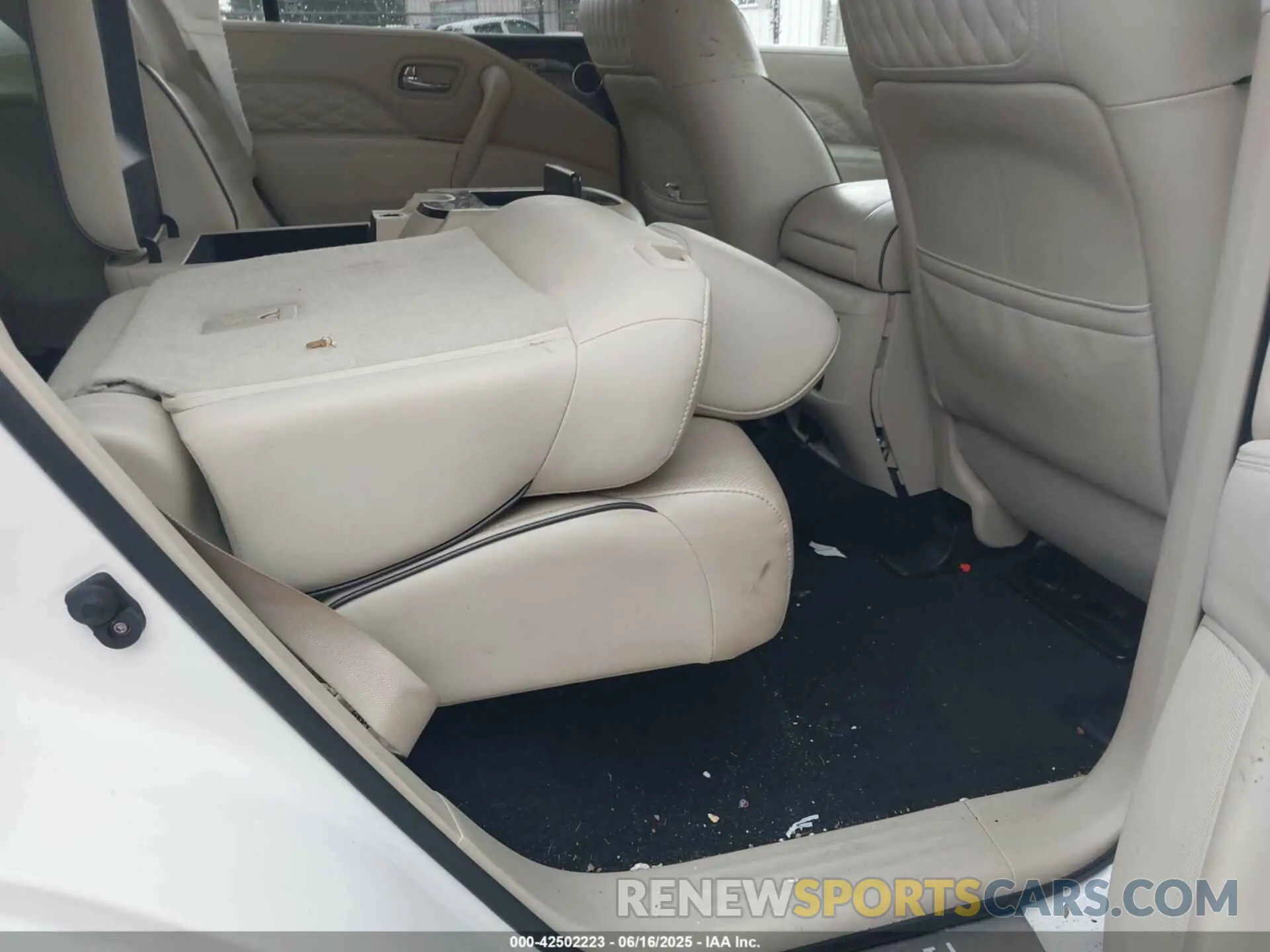 8 Фотография поврежденного автомобиля JN8AZ2NFXK9688644 INFINITI QX80 2019