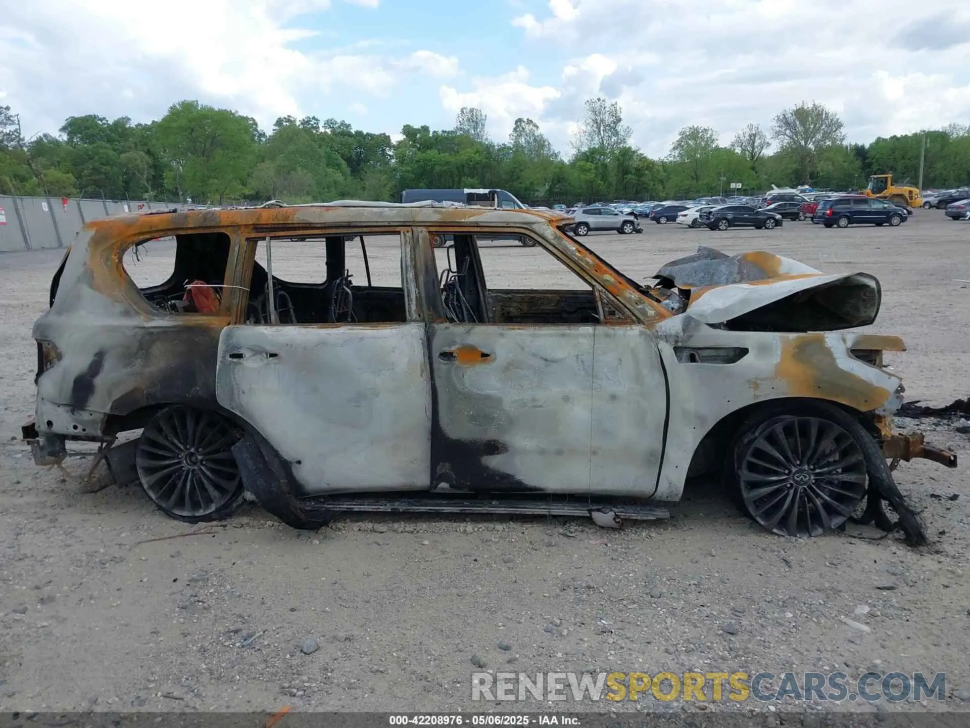 12 Фотография поврежденного автомобиля JN8AZ2NE2L9251181 INFINITI QX80 2020