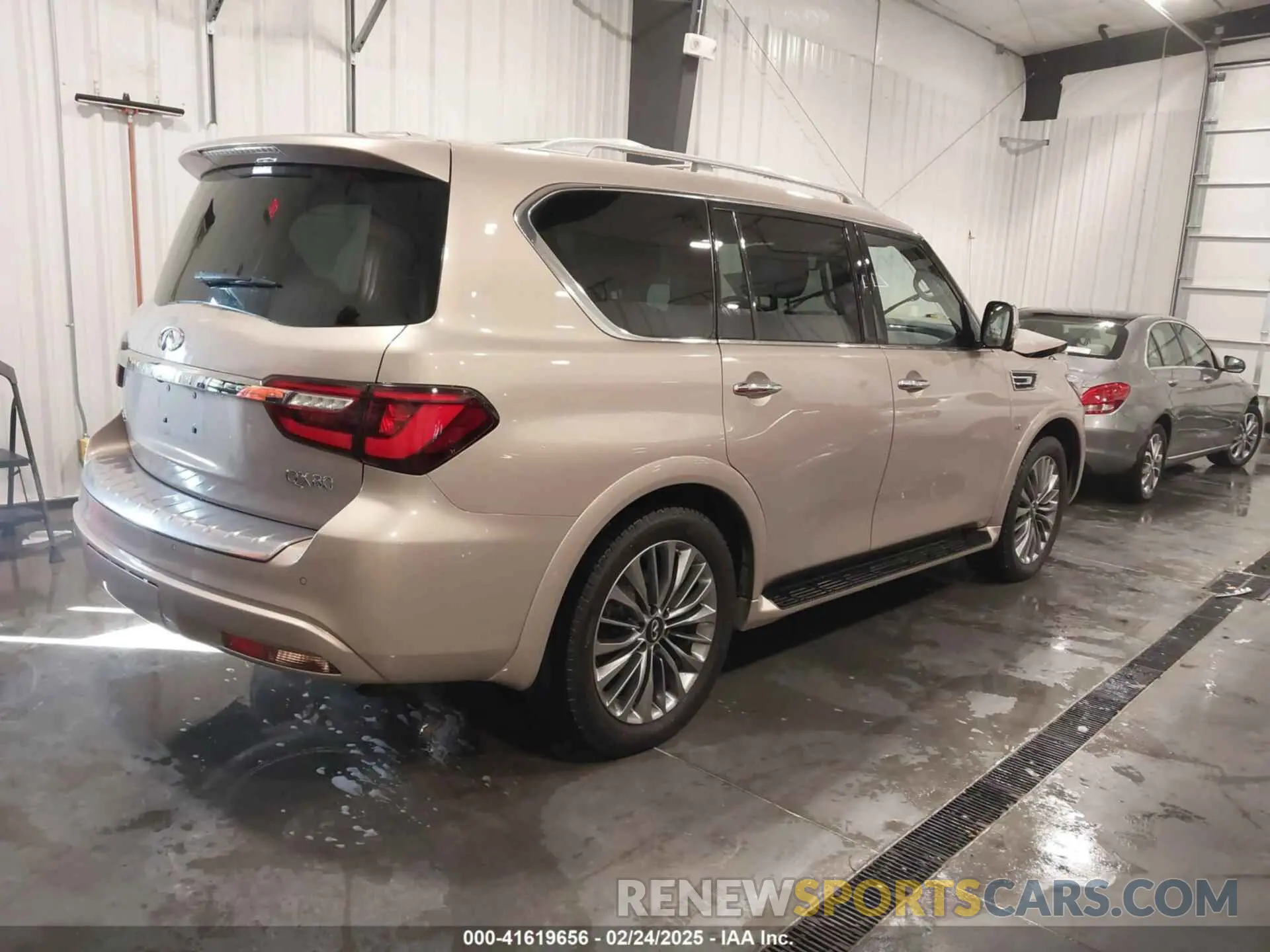 4 Фотография поврежденного автомобиля JN8AZ2NE5L9256357 INFINITI QX80 2020