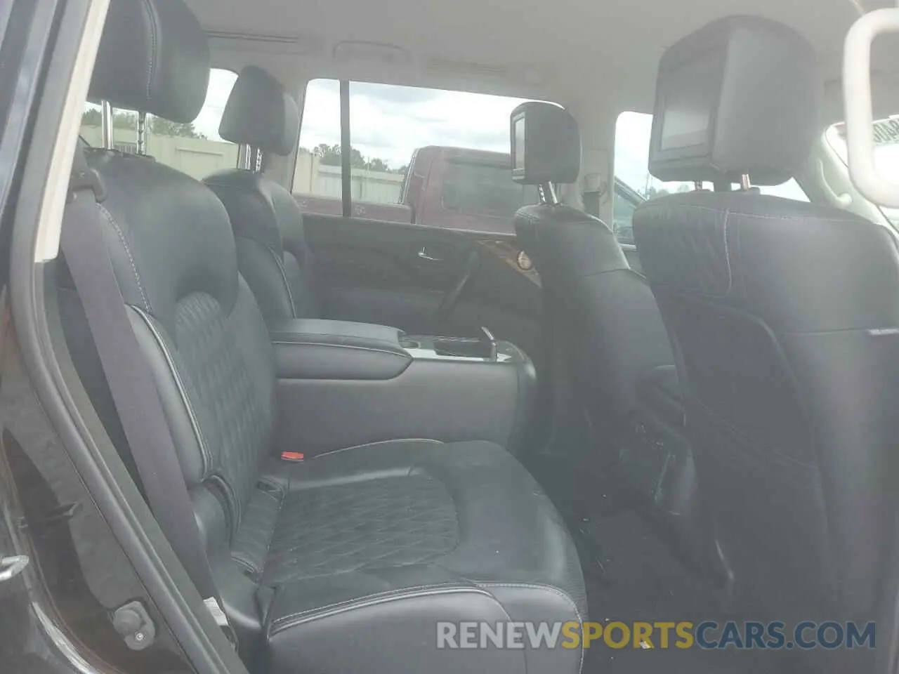 11 Photograph of a damaged car JN8AZ2NF0L9702083 INFINITI QX80 2020