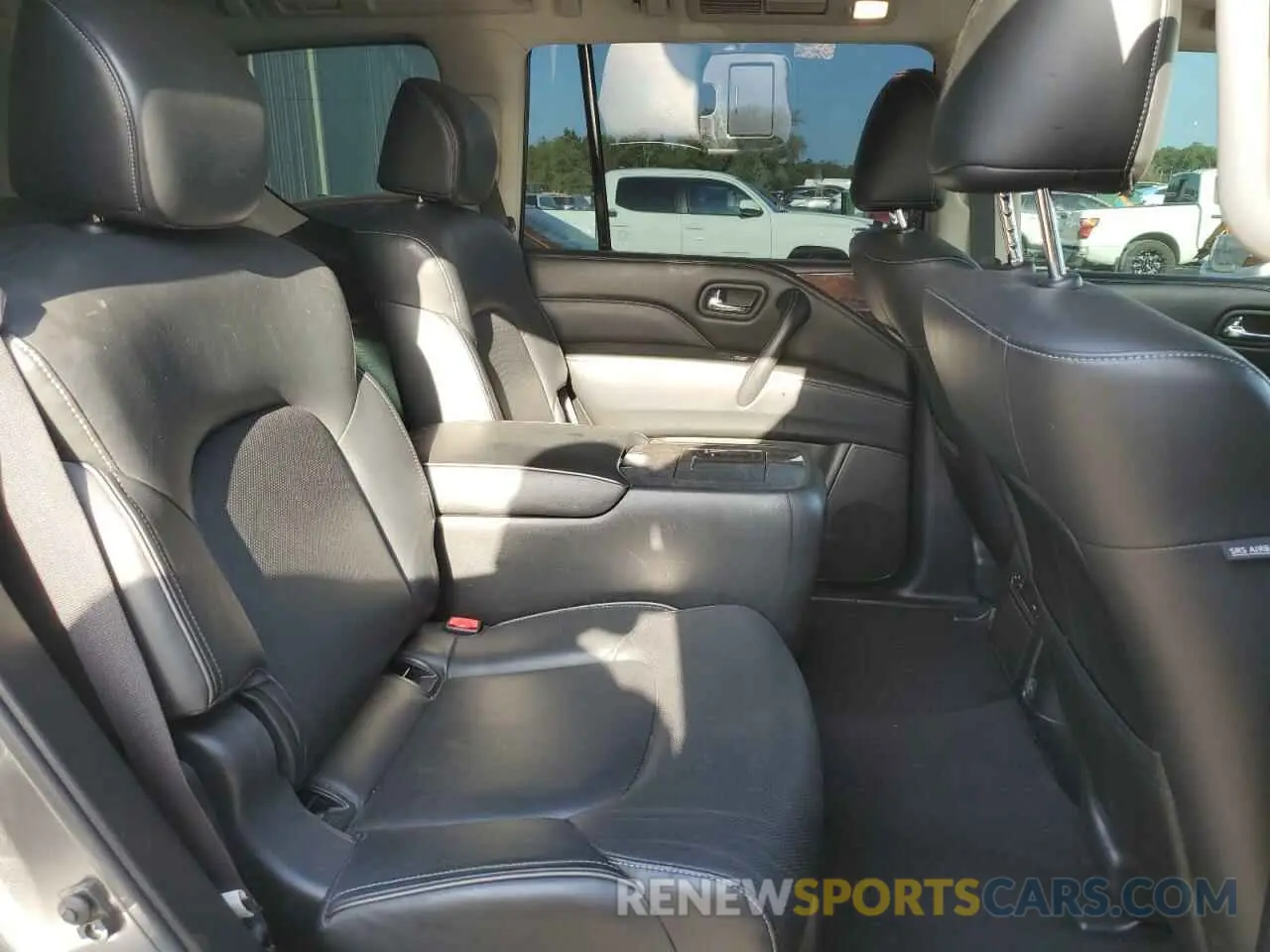 11 Фотография поврежденного автомобиля JN8AZ2NF1L9704490 INFINITI QX80 2020
