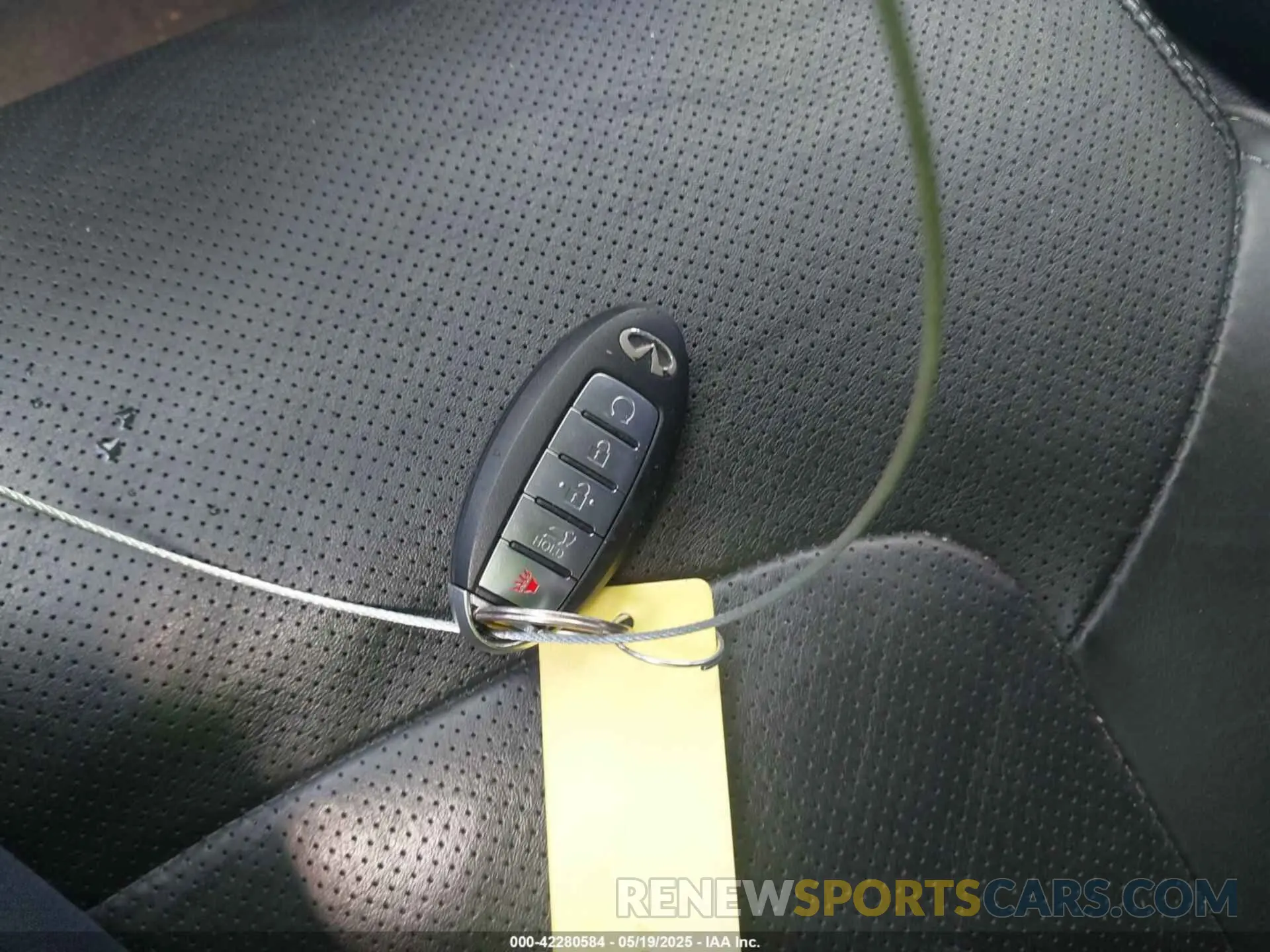 11 Photograph of a damaged car JN8AZ2NF4L9704435 INFINITI QX80 2020