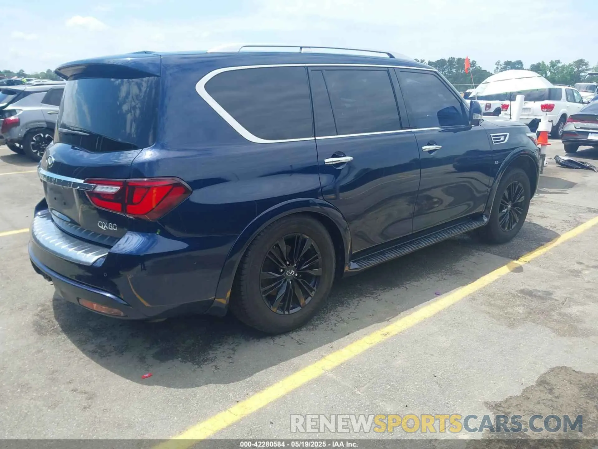 4 Photograph of a damaged car JN8AZ2NF4L9704435 INFINITI QX80 2020