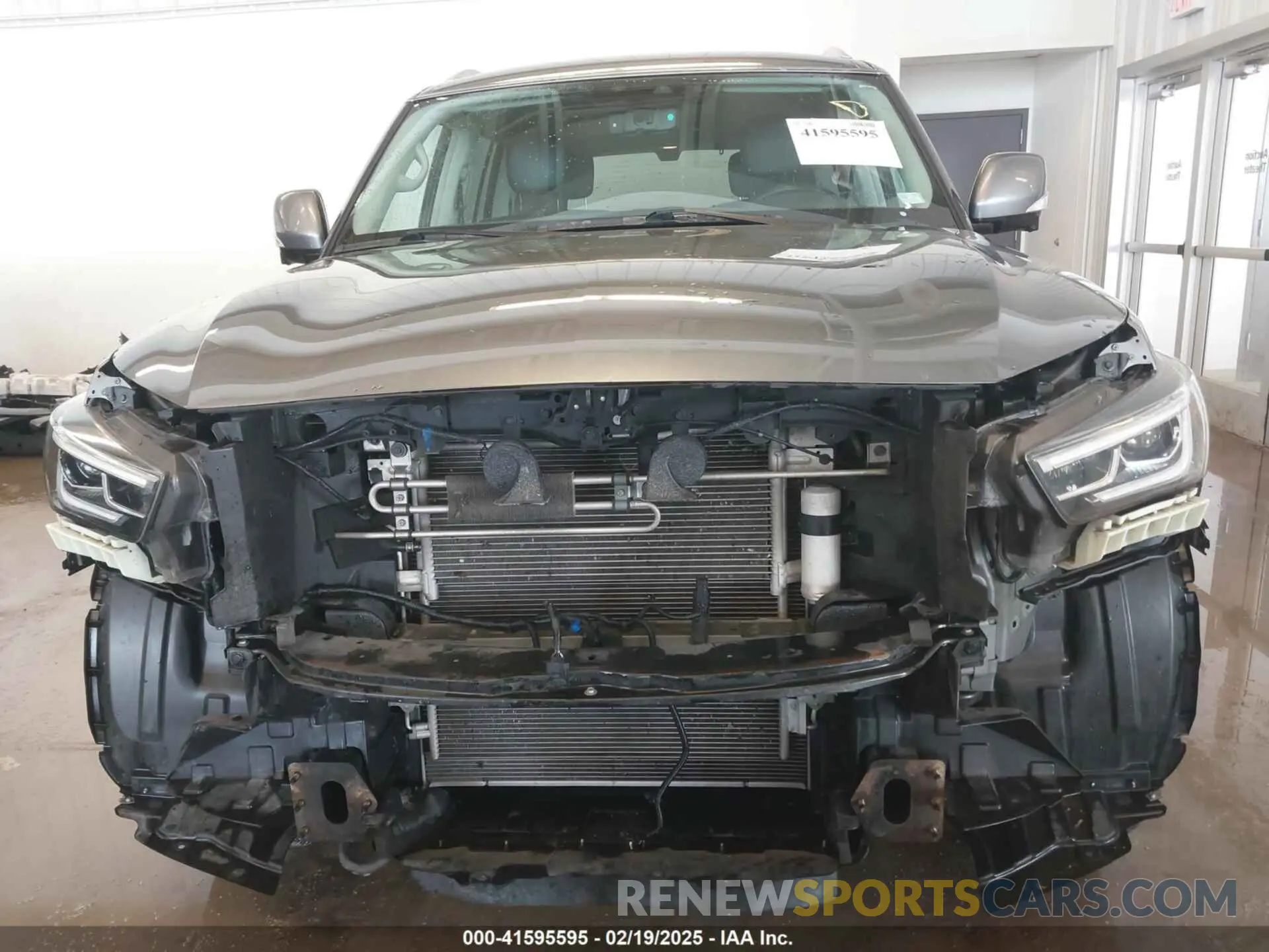 13 Фотография поврежденного автомобиля JN8AZ2NF6L9704002 INFINITI QX80 2020