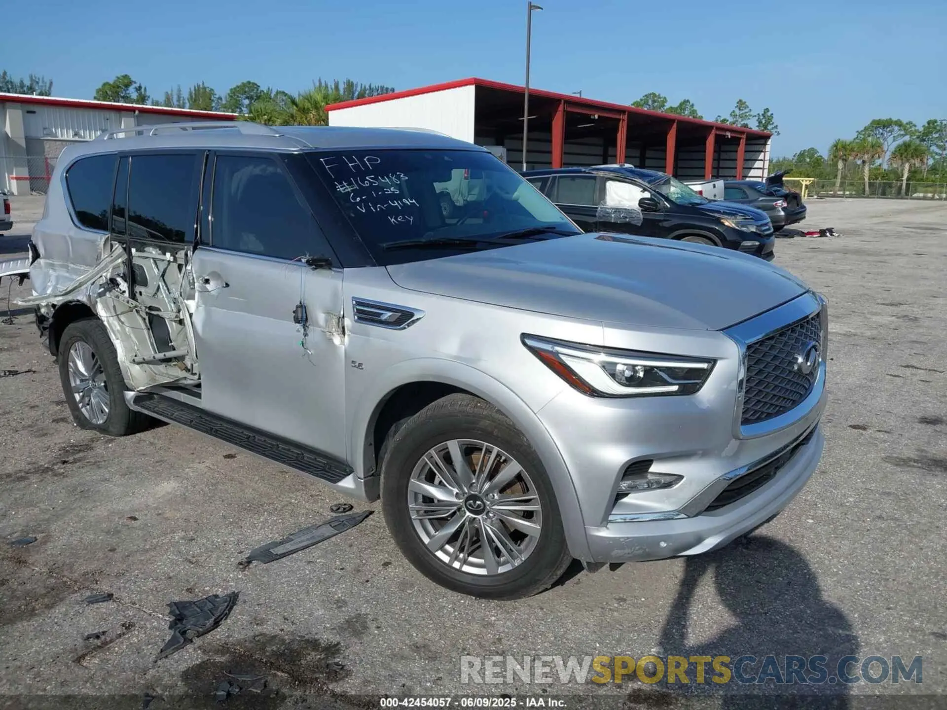 1 Фотография поврежденного автомобиля JN8AZ2NF8L9704194 INFINITI QX80 2020