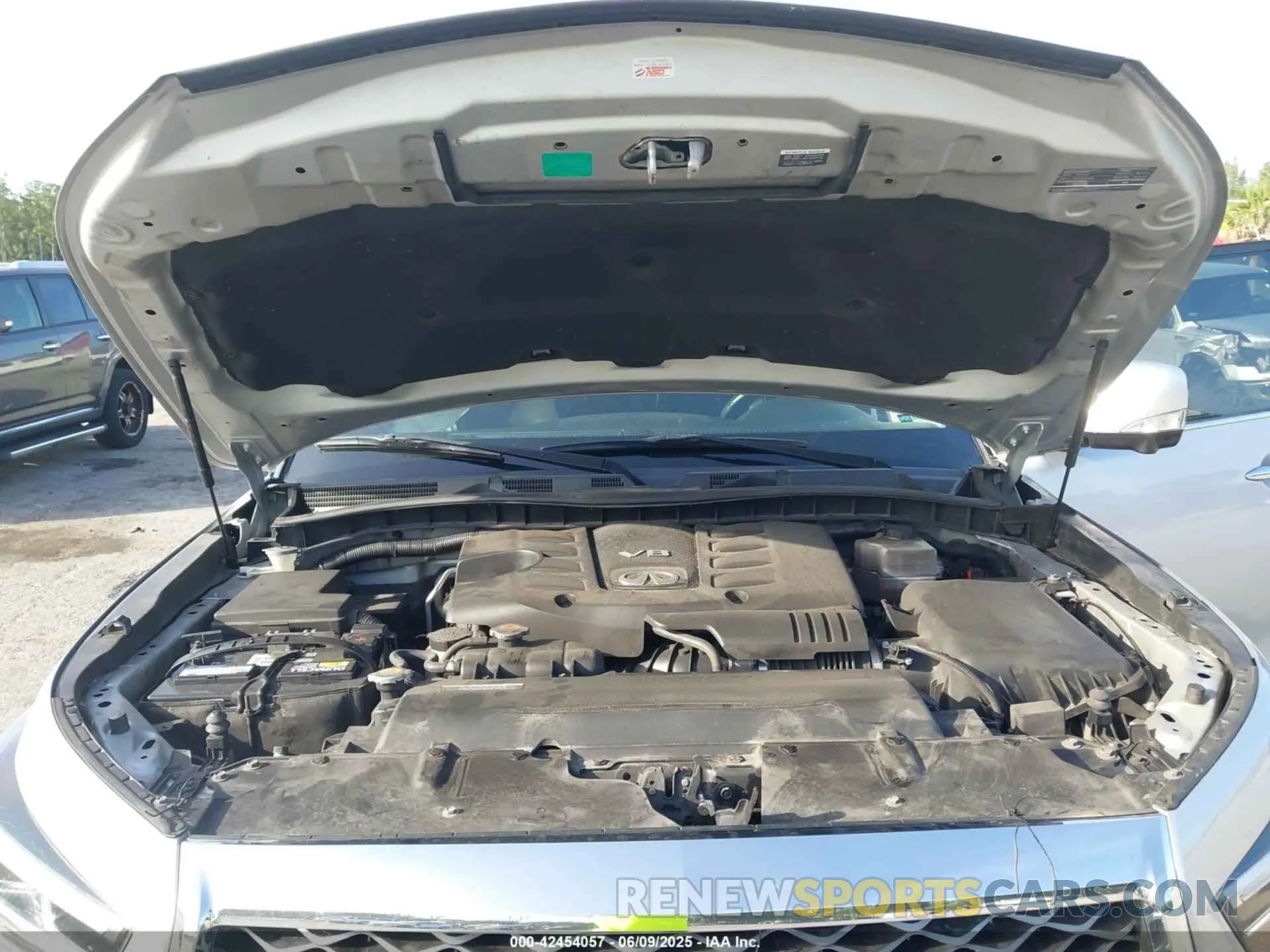 10 Фотография поврежденного автомобиля JN8AZ2NF8L9704194 INFINITI QX80 2020
