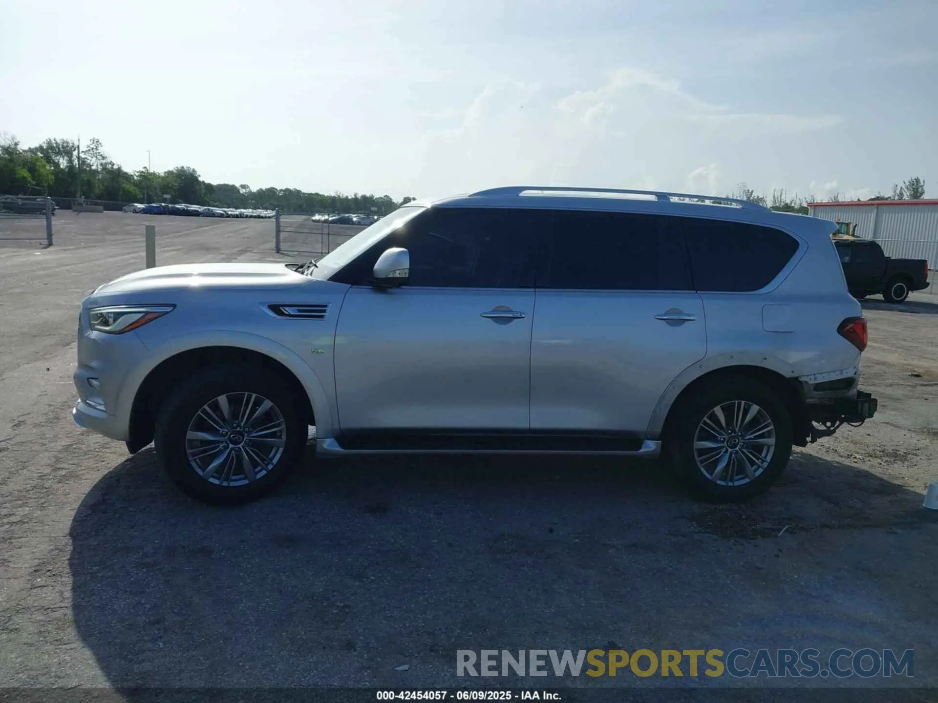 15 Фотография поврежденного автомобиля JN8AZ2NF8L9704194 INFINITI QX80 2020
