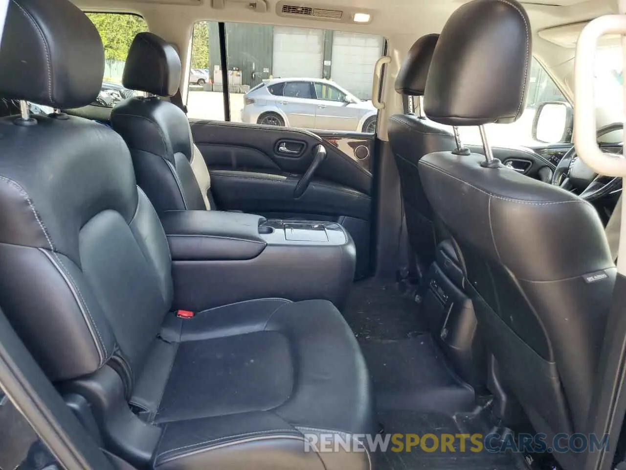 11 Photograph of a damaged car JN8AZ2AE5M9270539 INFINITI QX80 2021