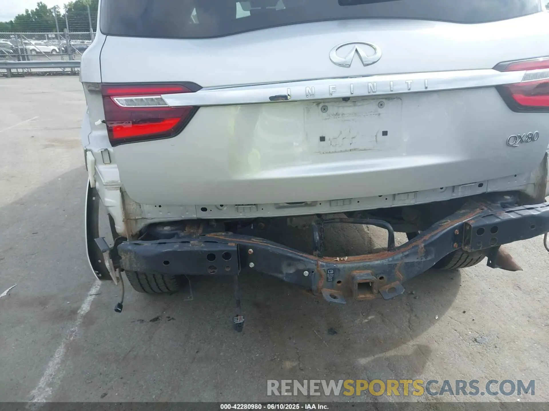 6 Photograph of a damaged car JN8AZ2AF2M9719720 INFINITI QX80 2021