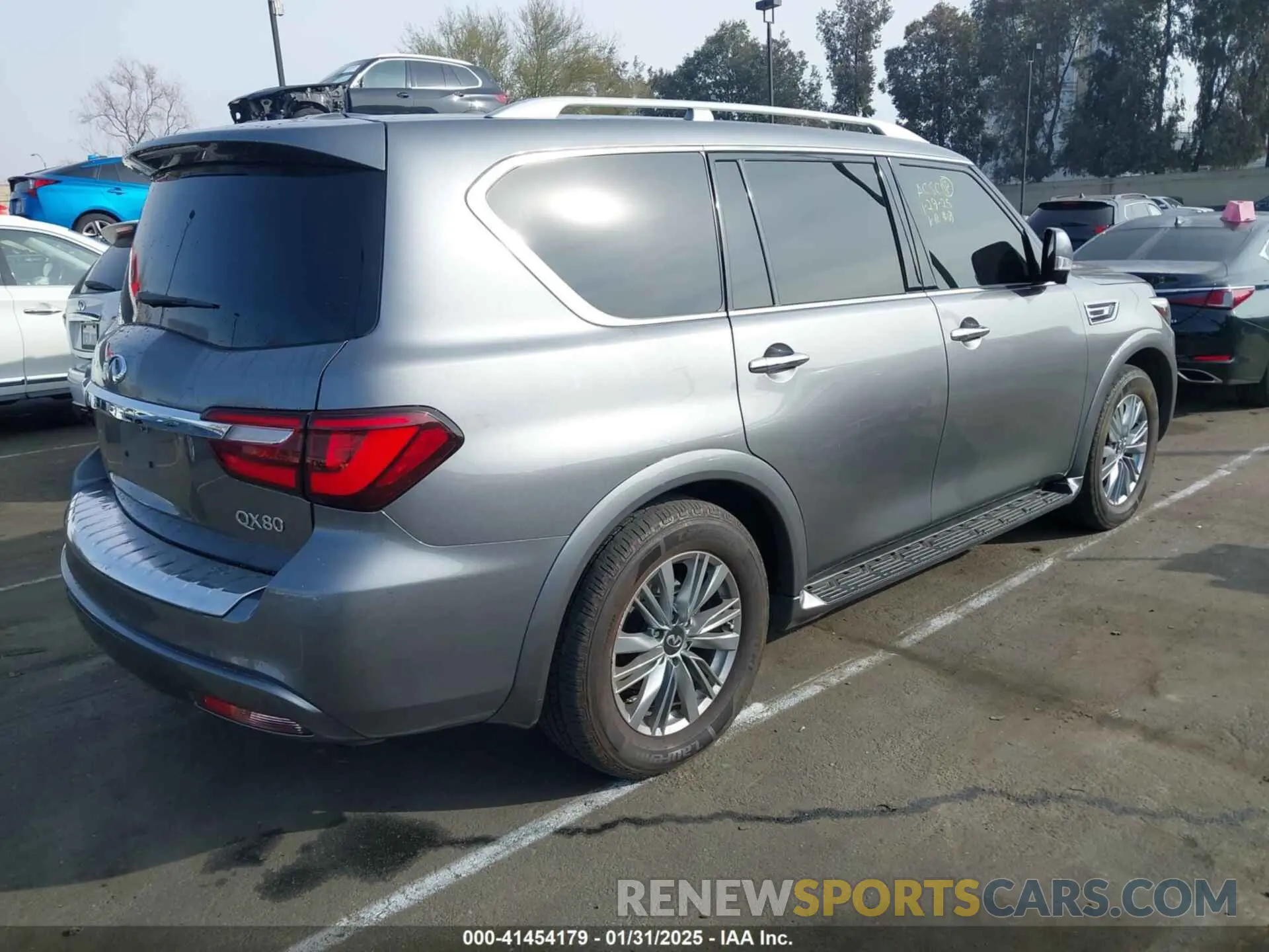 4 Photograph of a damaged car JN8AZ2AF4M9717841 INFINITI QX80 2021