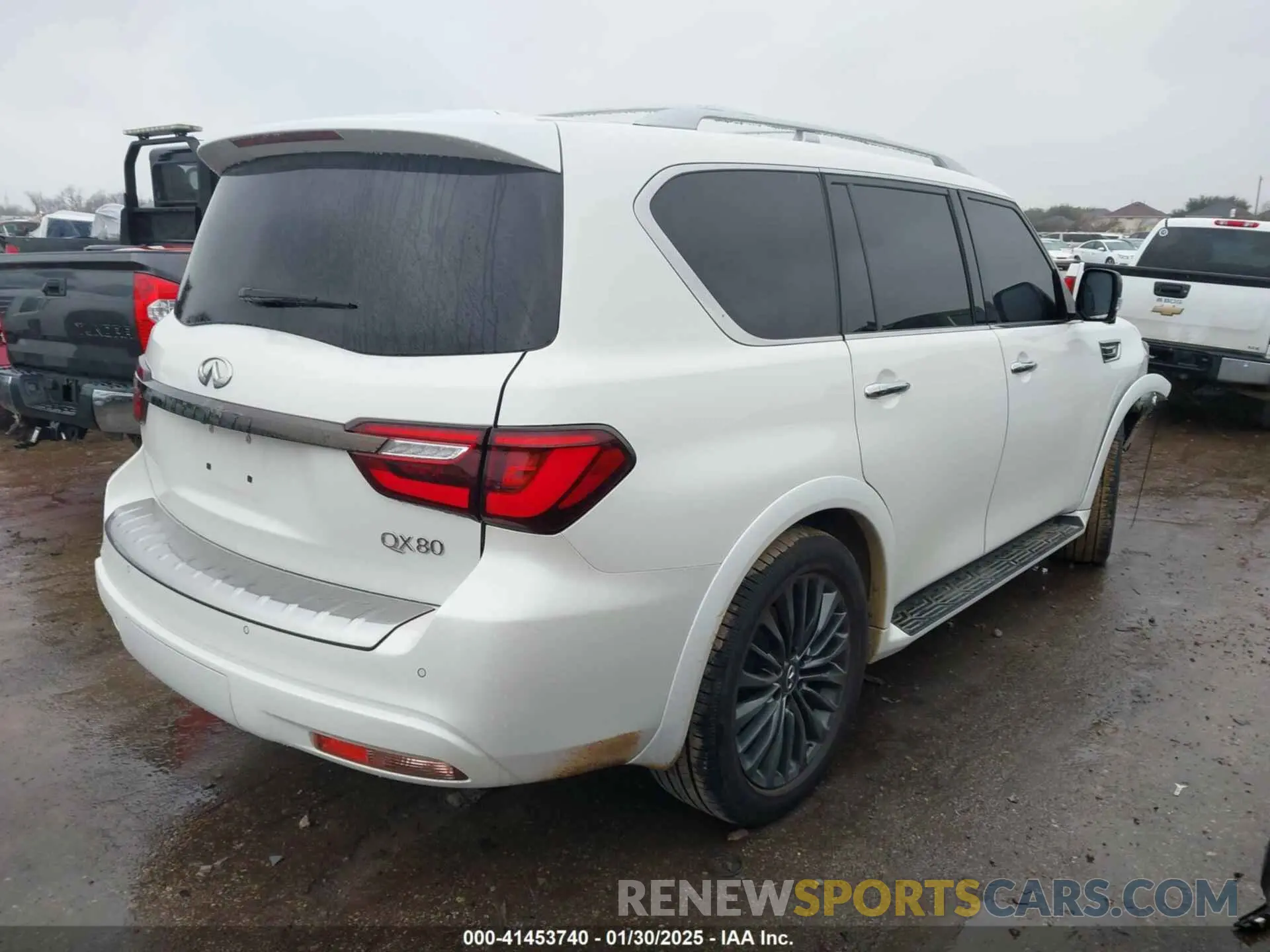4 Photograph of a damaged car JN8AZ2AF5N9741342 INFINITI QX80 2022