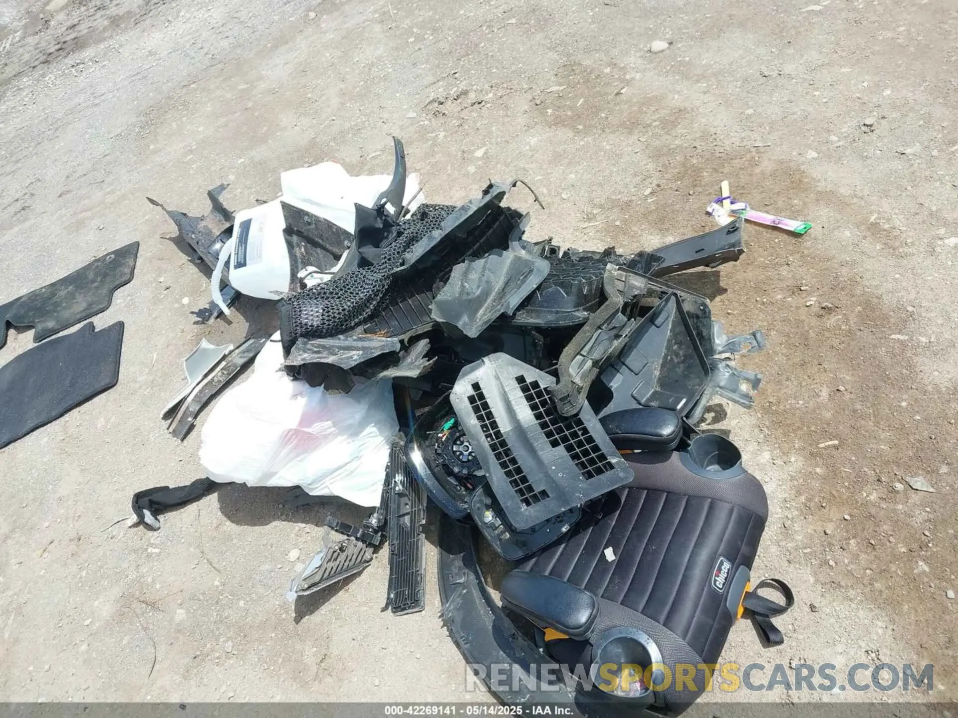 12 Photograph of a damaged car JN8AZ2AE2P9304263 INFINITI QX80 2023