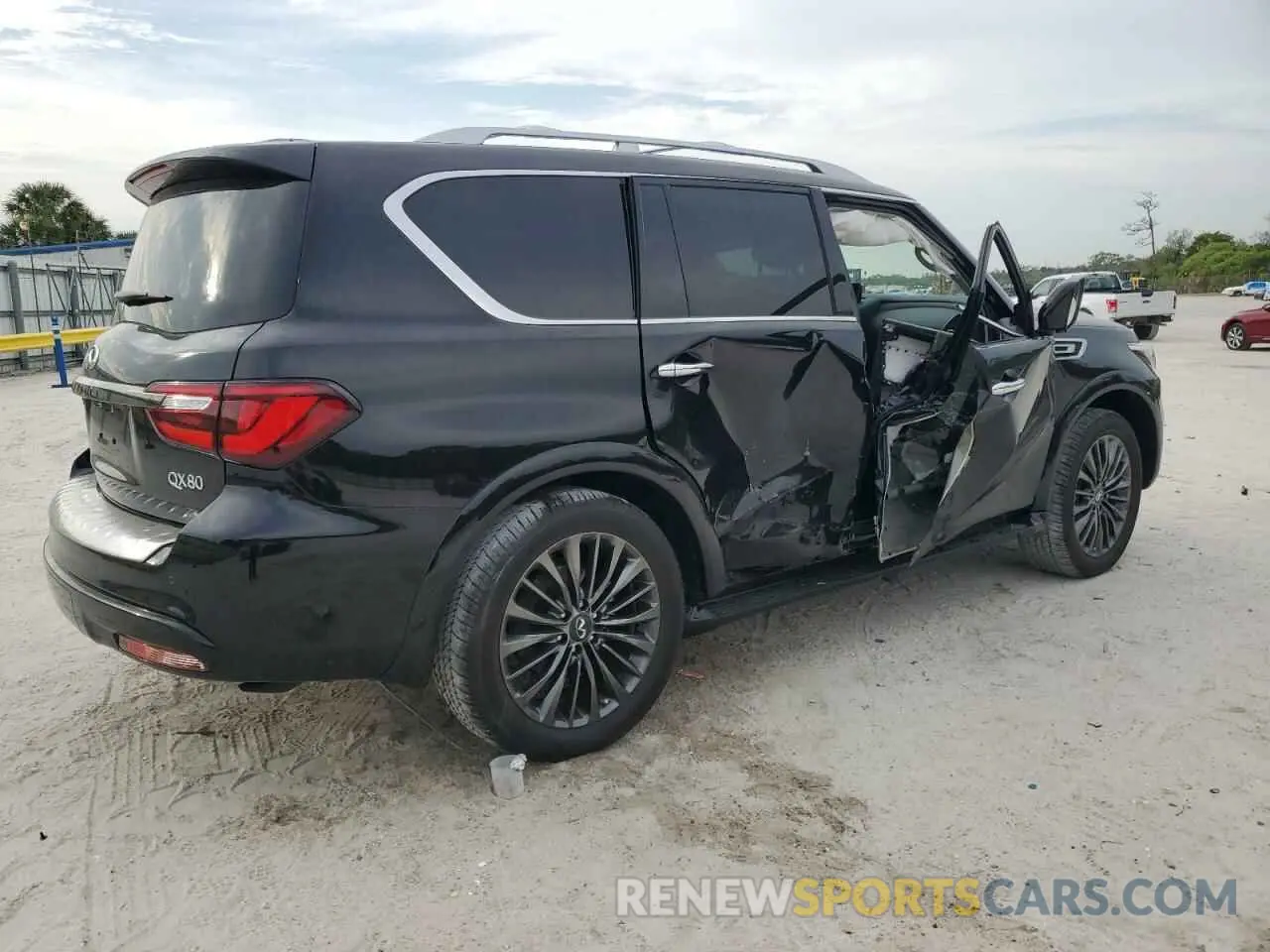 3 Фотография поврежденного автомобиля JN8AZ2AE8P9307684 INFINITI QX80 2023