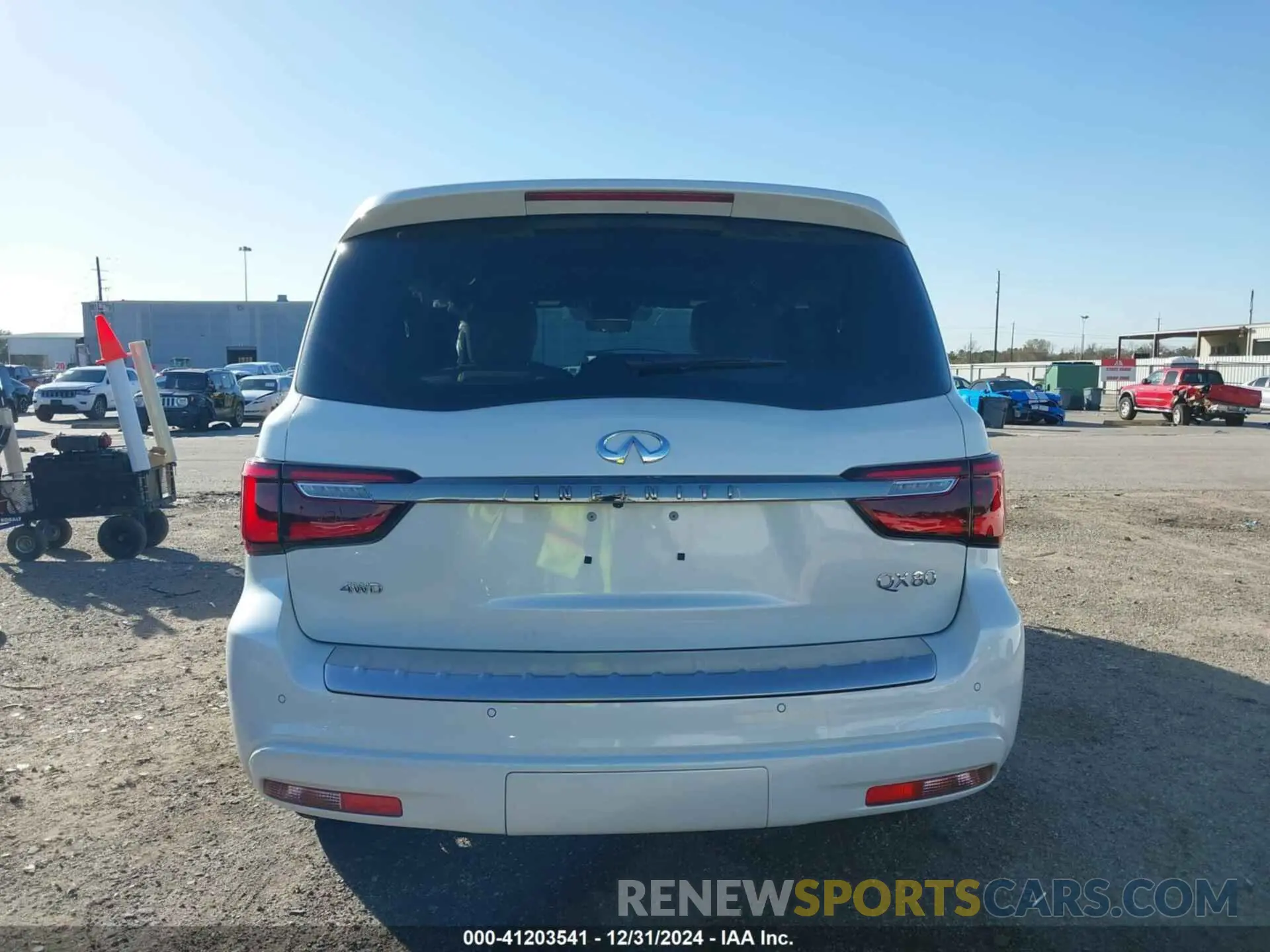 17 Photograph of a damaged car JN8AZ2BE6R9330821 INFINITI QX80 2024