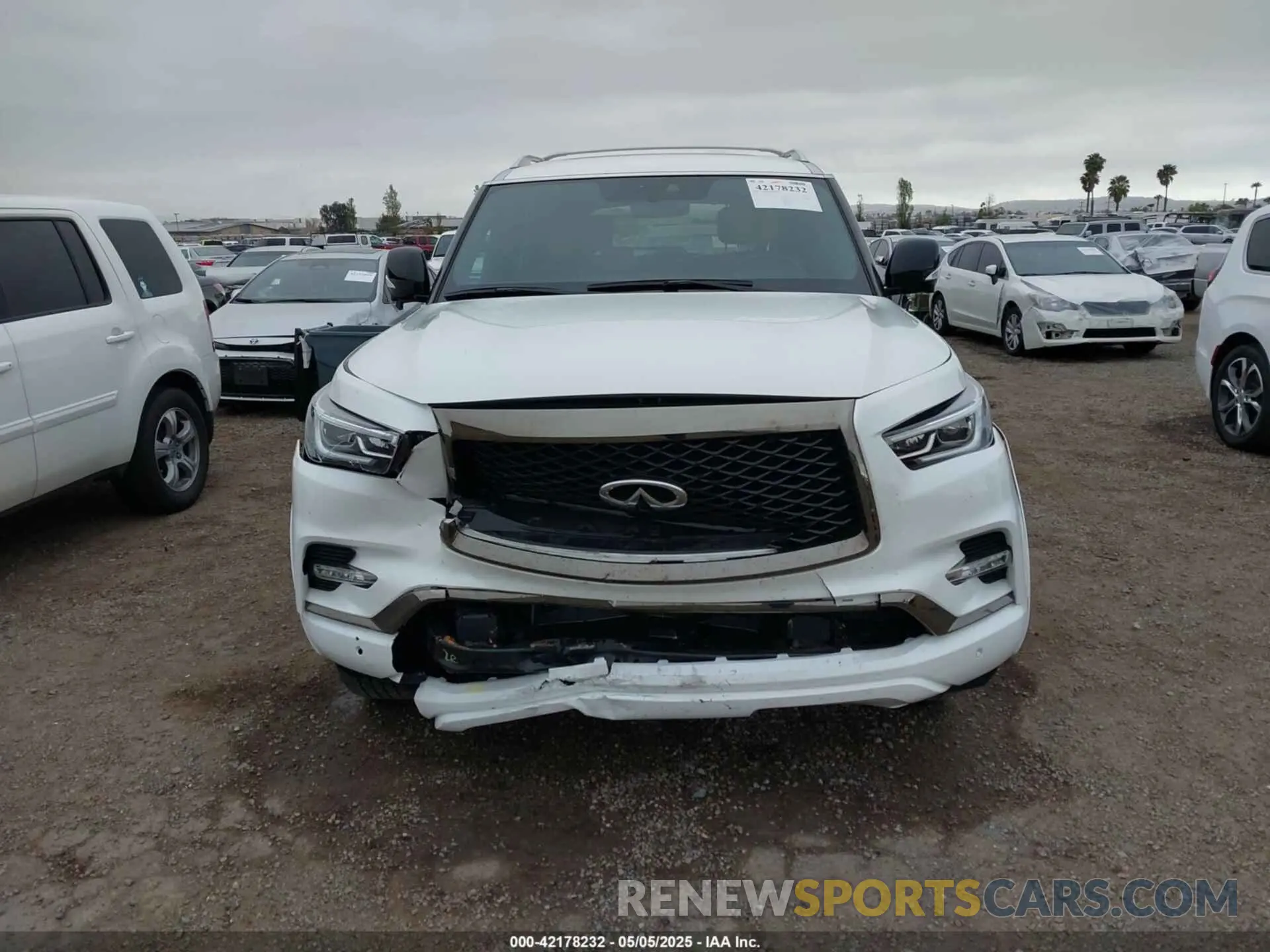 13 Фотография поврежденного автомобиля JN8AZ2BE9R9327413 INFINITI QX80 2024