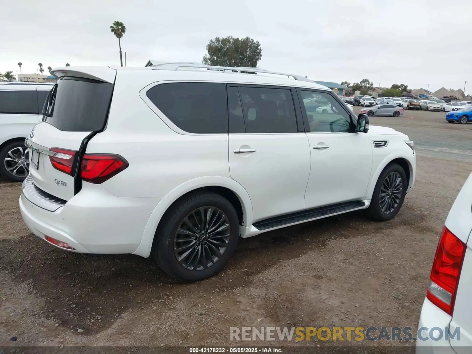 14 Фотография поврежденного автомобиля JN8AZ2BE9R9327413 INFINITI QX80 2024
