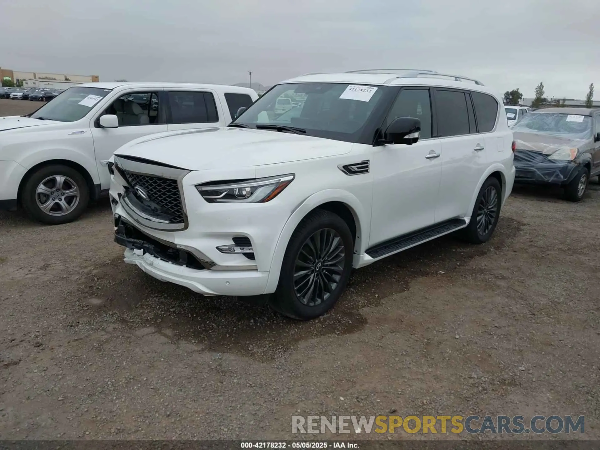 2 Фотография поврежденного автомобиля JN8AZ2BE9R9327413 INFINITI QX80 2024