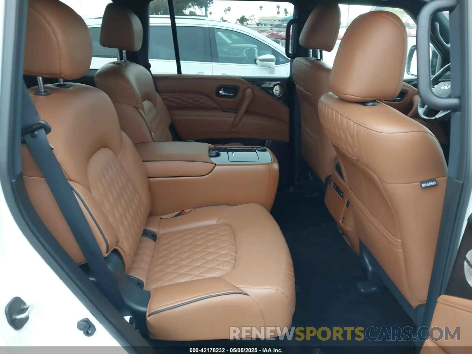 8 Фотография поврежденного автомобиля JN8AZ2BE9R9327413 INFINITI QX80 2024