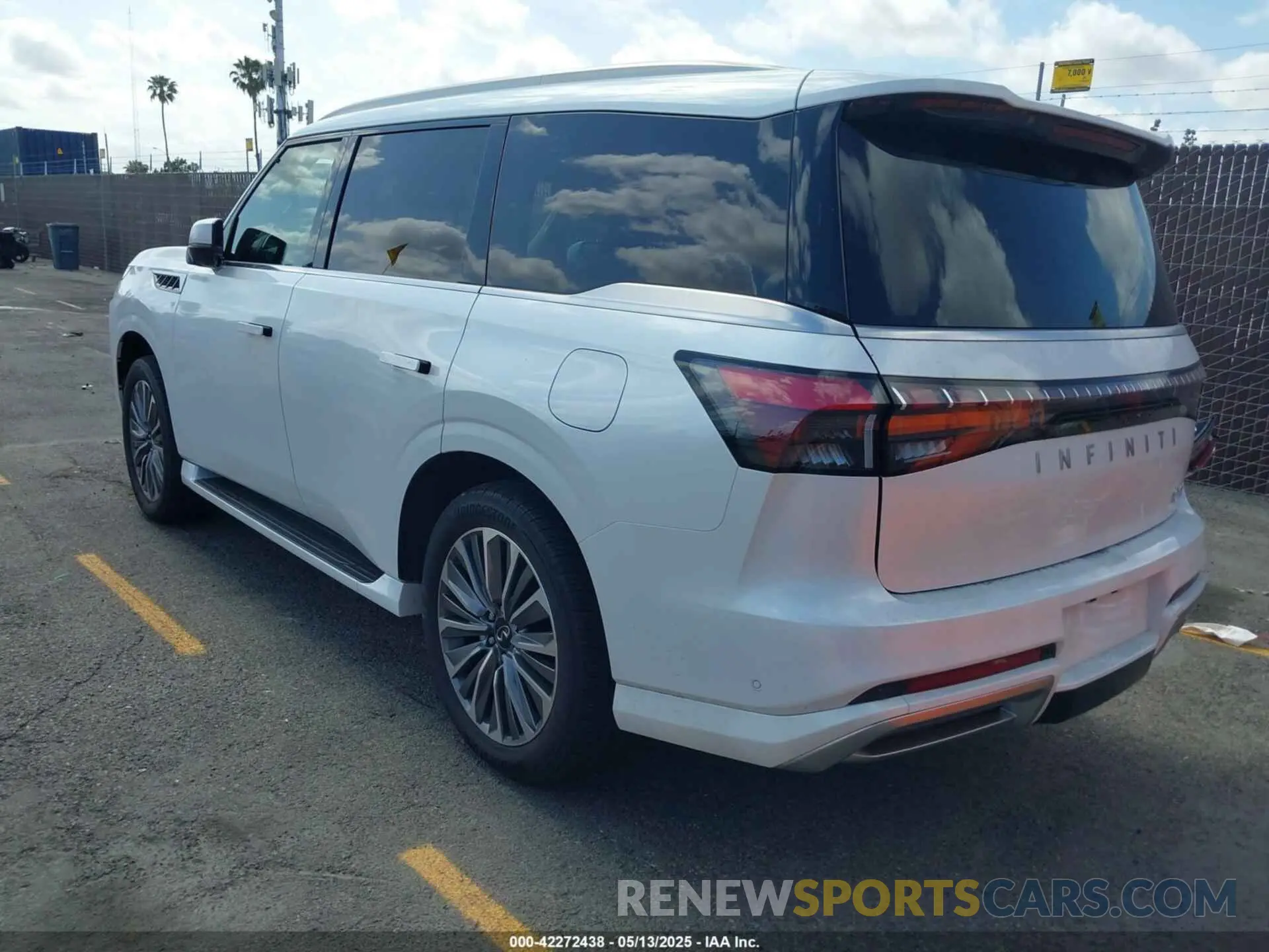 3 Photograph of a damaged car JN8AZ3BA9S9001443 INFINITI QX80 2025