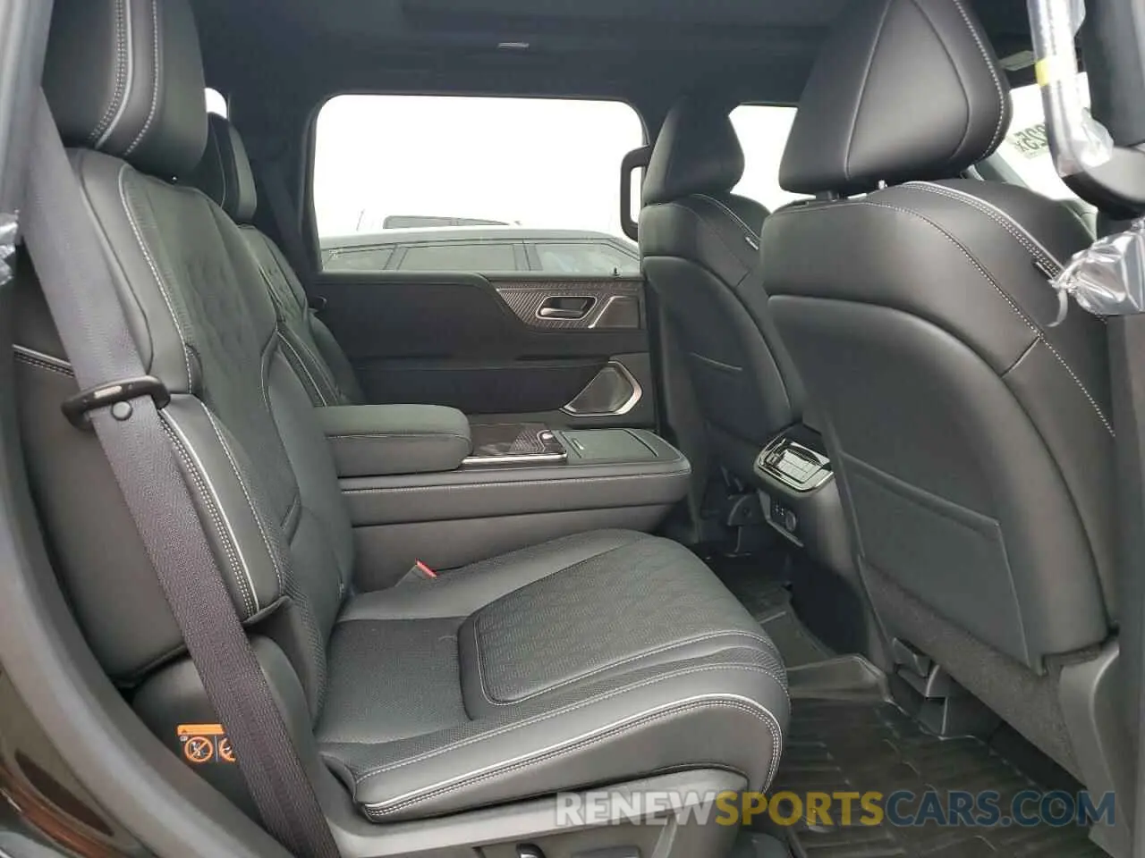 11 Фотография поврежденного автомобиля JN8AZ3CC3S9600385 INFINITI QX80 AUTOG 2025