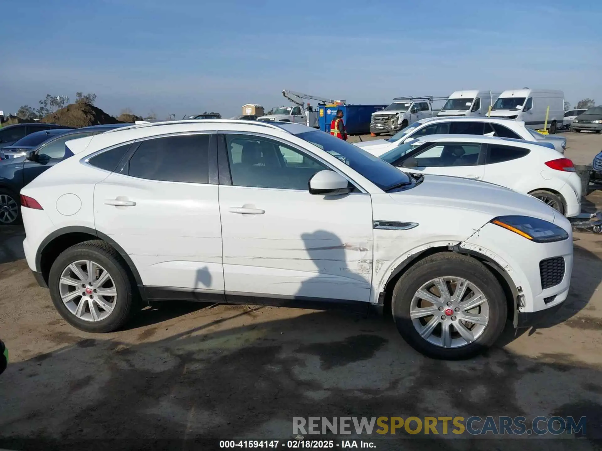 13 Photograph of a damaged car SADFJ2FX1K1Z38954 JAGUAR E-PACE 2019