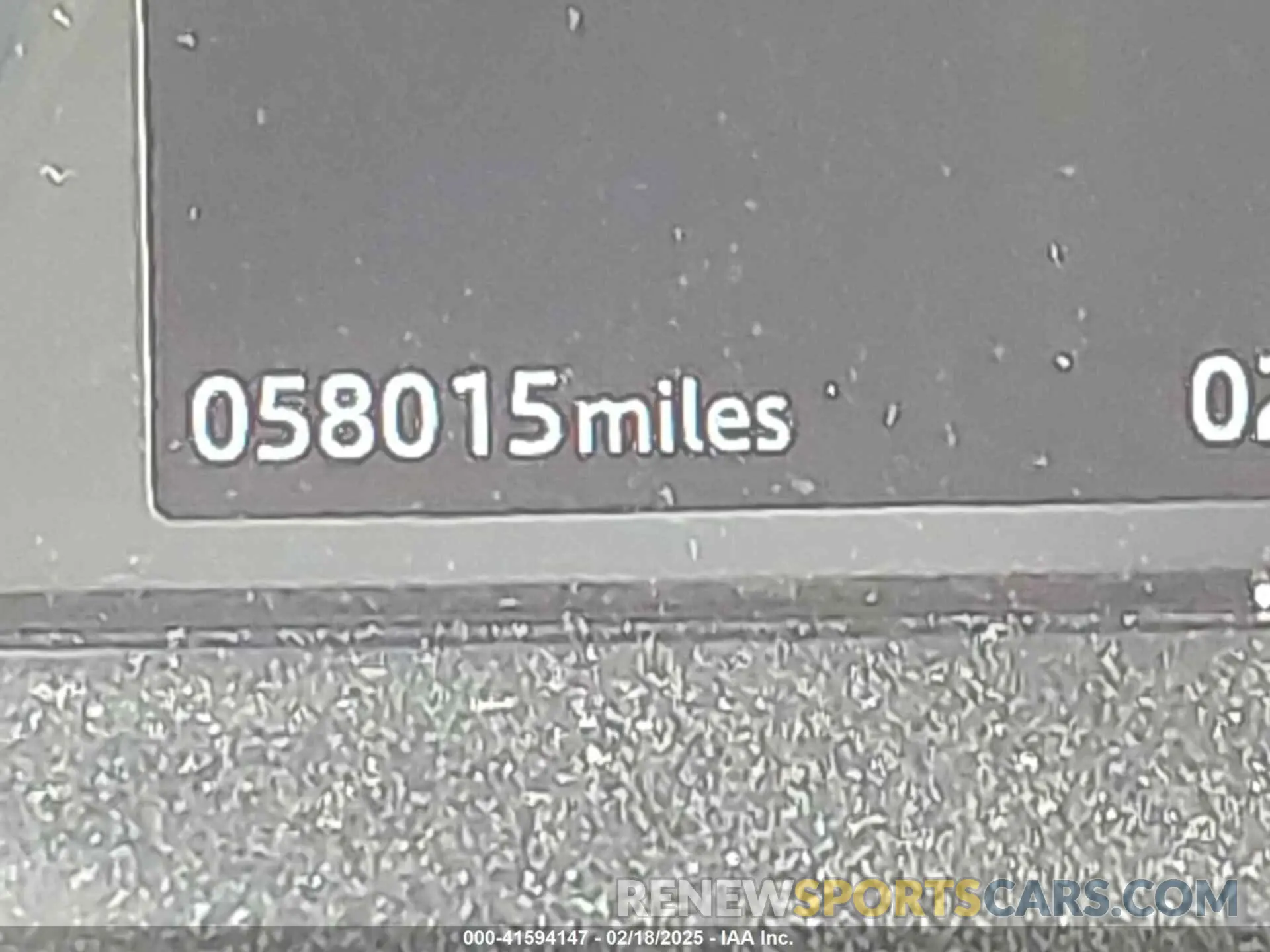 15 Photograph of a damaged car SADFJ2FX1K1Z38954 JAGUAR E-PACE 2019