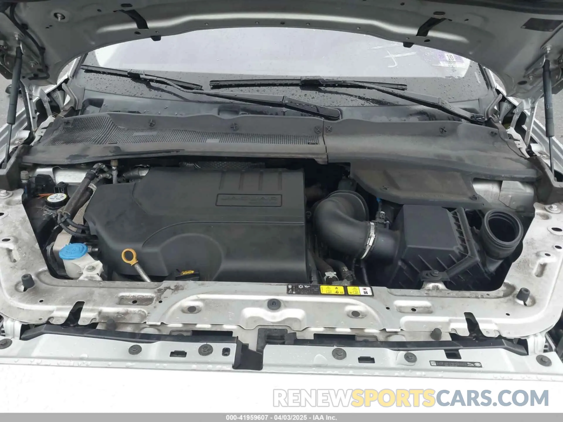 10 Photograph of a damaged car SADFJ2FX1K1Z63322 JAGUAR E-PACE 2019