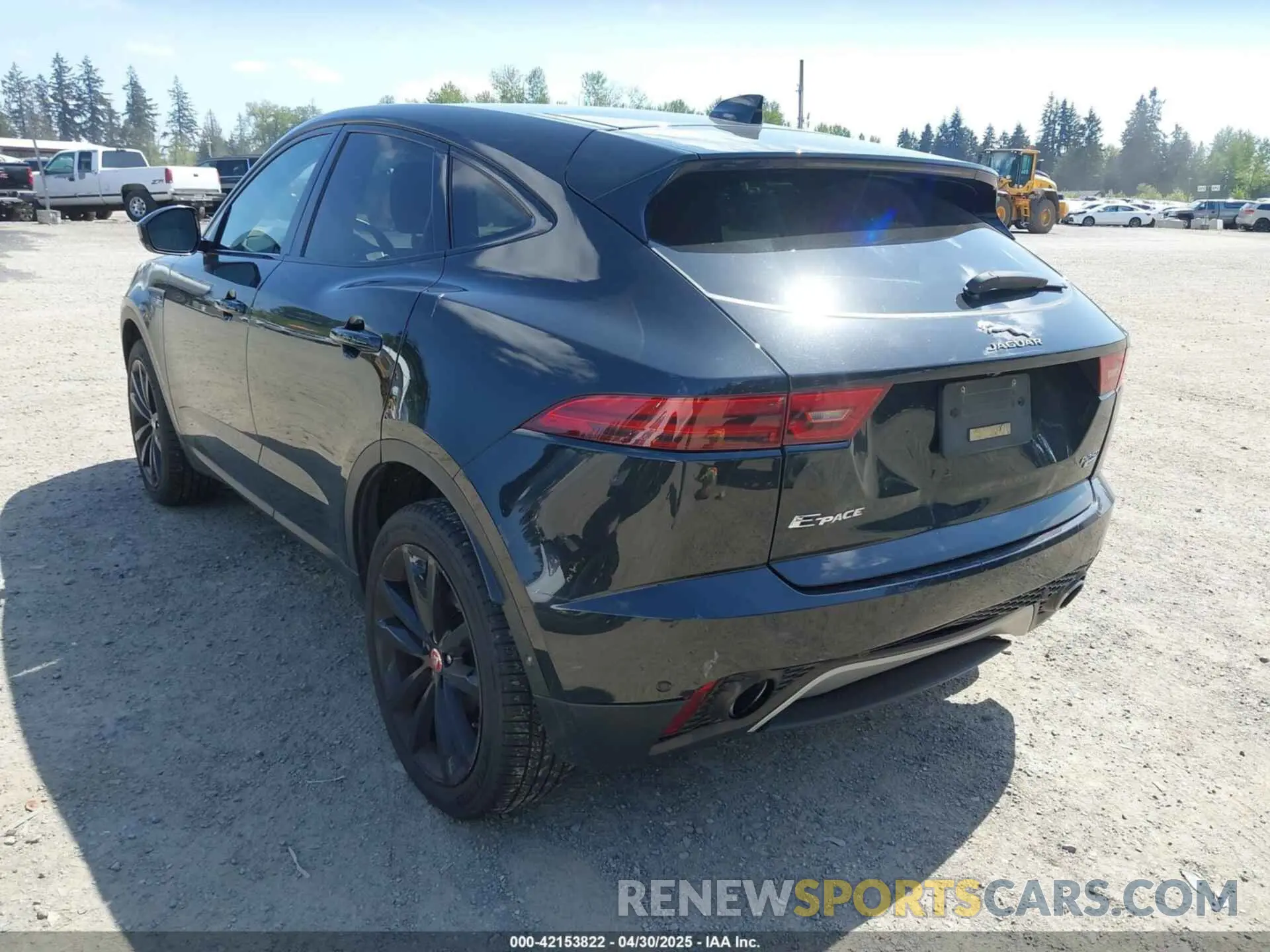 3 Фотография поврежденного автомобиля SADFP2FX2K1Z47628 JAGUAR E-PACE 2019