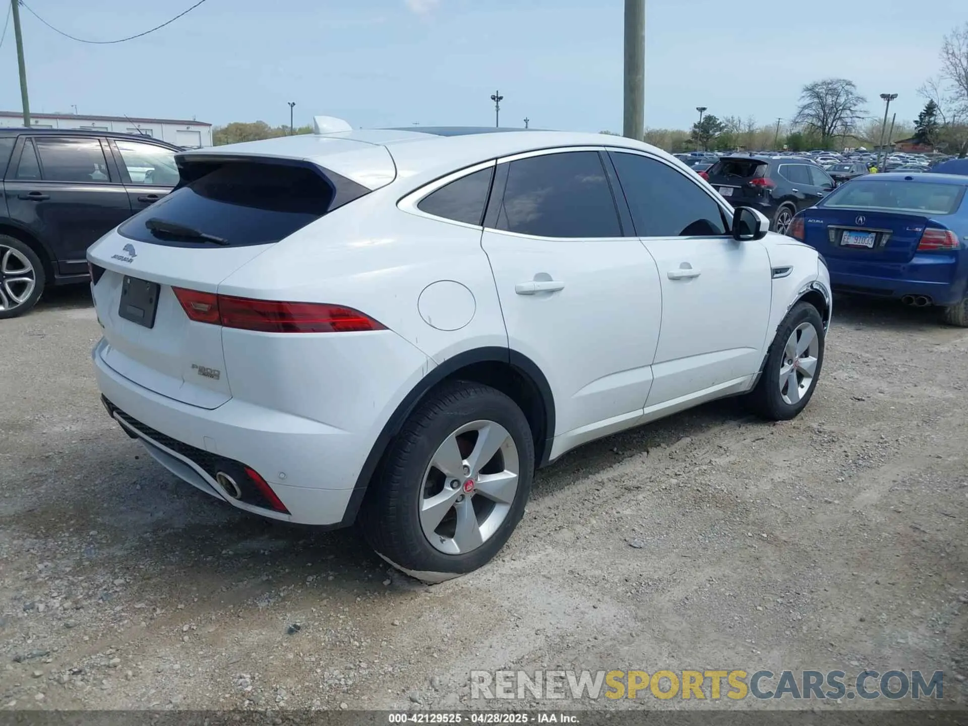 4 Photograph of a damaged car SADFT2GX3K1Z38141 JAGUAR E-PACE 2019