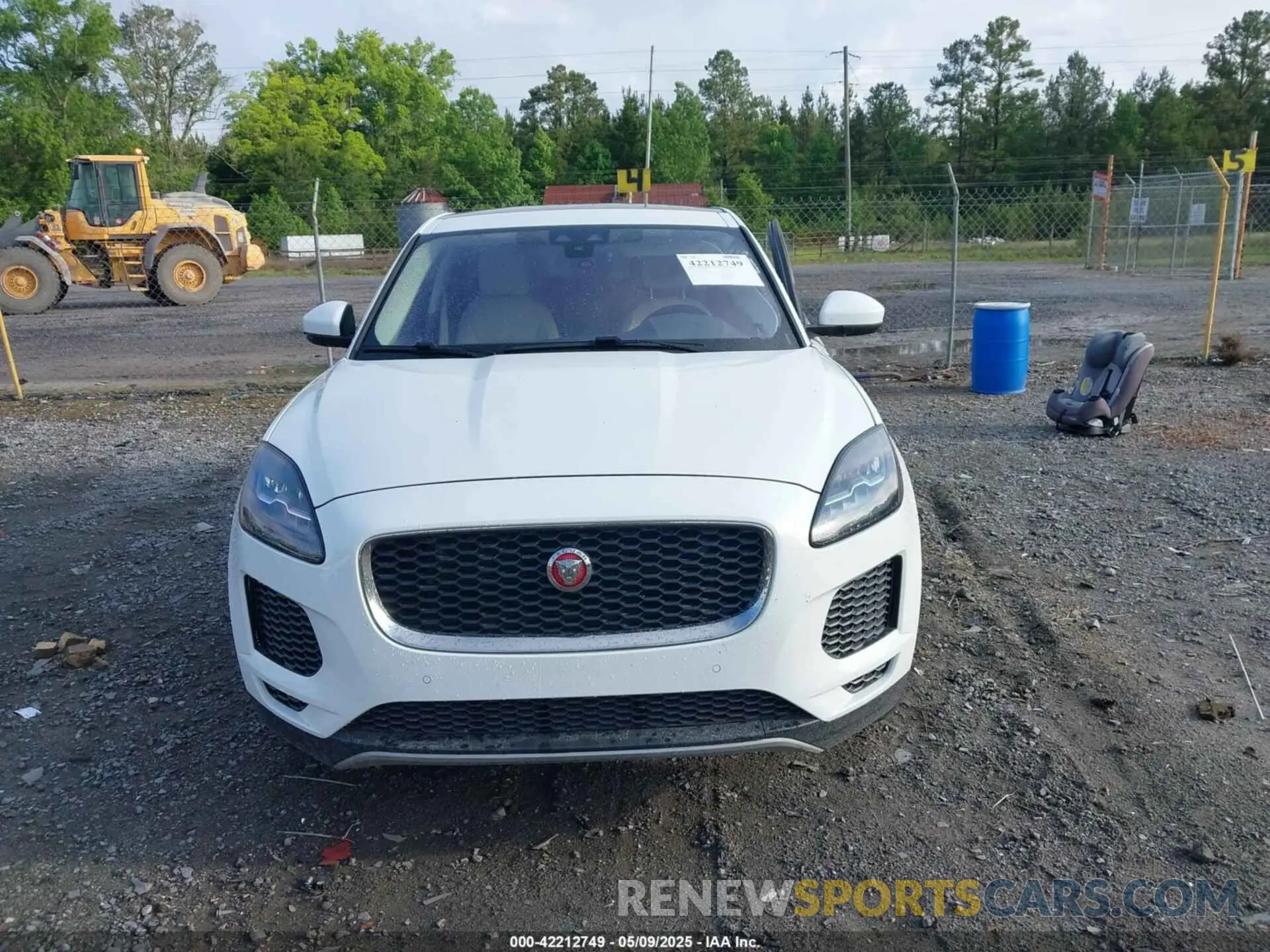 12 Фотография поврежденного автомобиля SADFK2FX9L1Z80738 JAGUAR E-PACE 2020