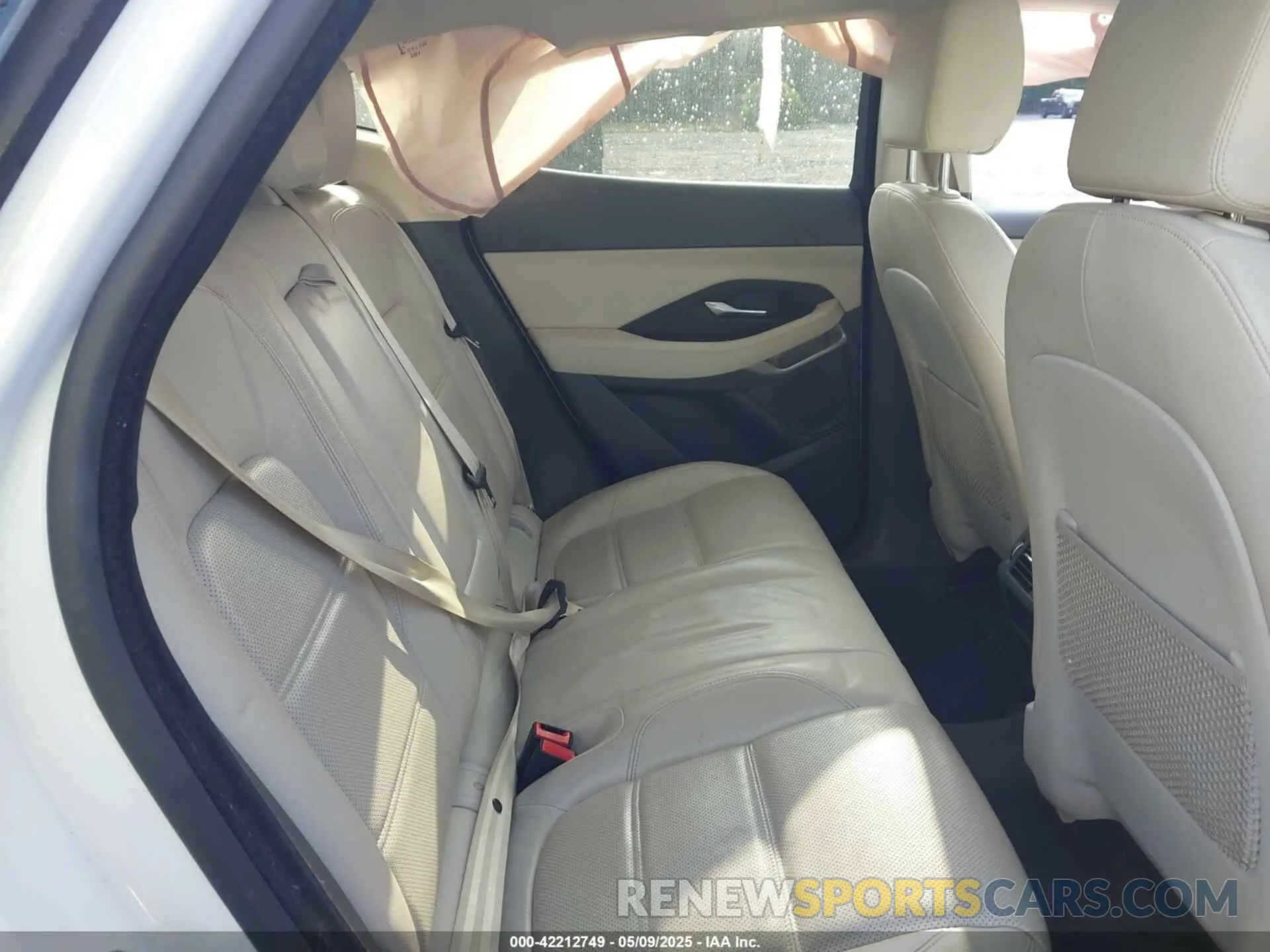 8 Фотография поврежденного автомобиля SADFK2FX9L1Z80738 JAGUAR E-PACE 2020