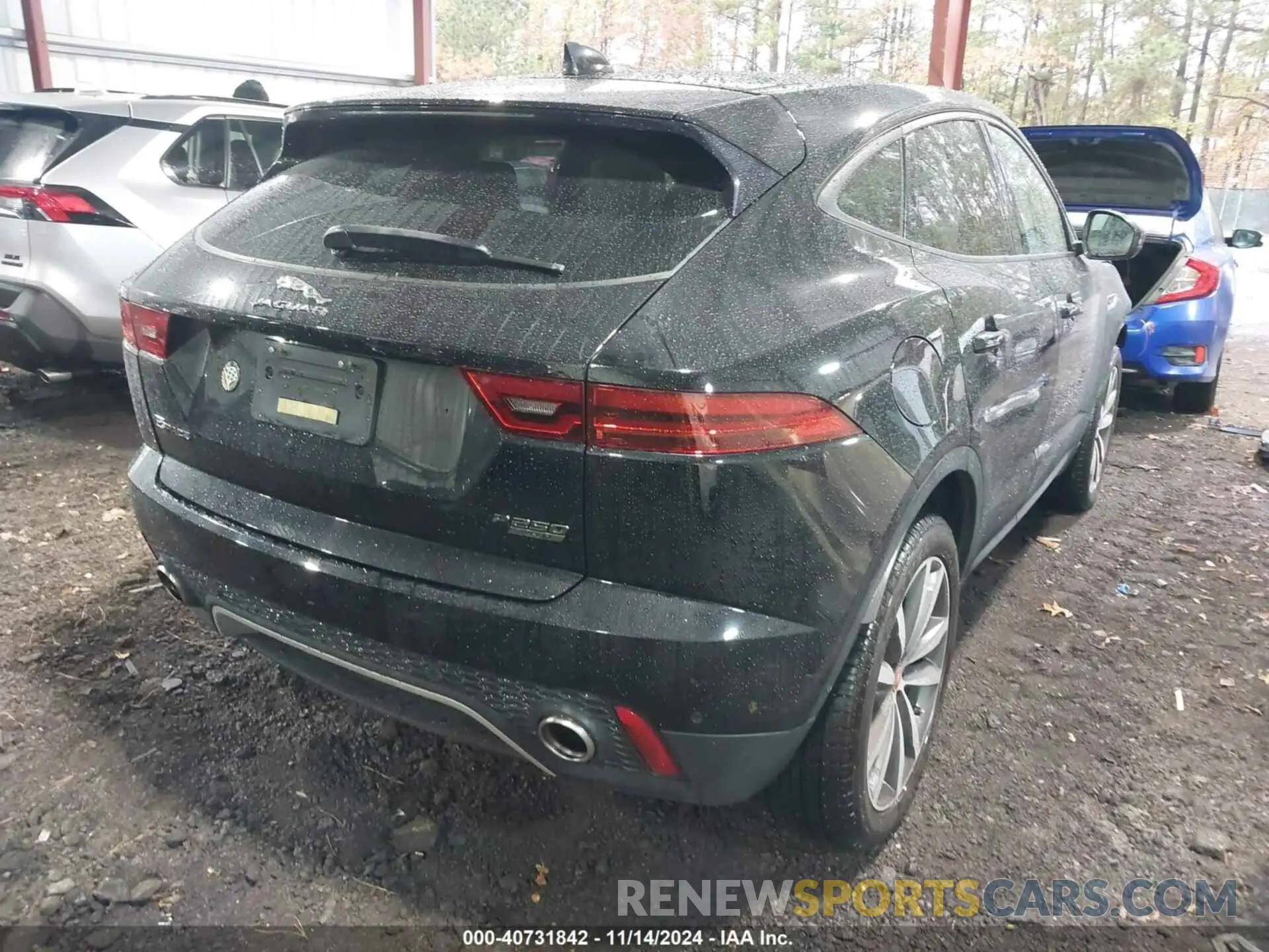 4 Photograph of a damaged car SADFP2FX3L1004164 JAGUAR E-PACE 2020