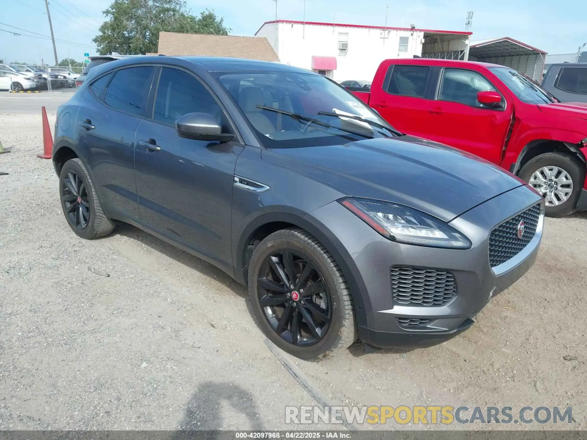 1 Фотография поврежденного автомобиля SADFP2FX4L1Z88845 JAGUAR E-PACE 2020