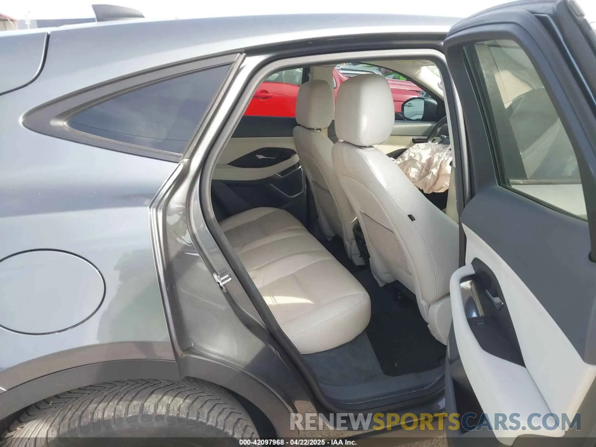 8 Фотография поврежденного автомобиля SADFP2FX4L1Z88845 JAGUAR E-PACE 2020