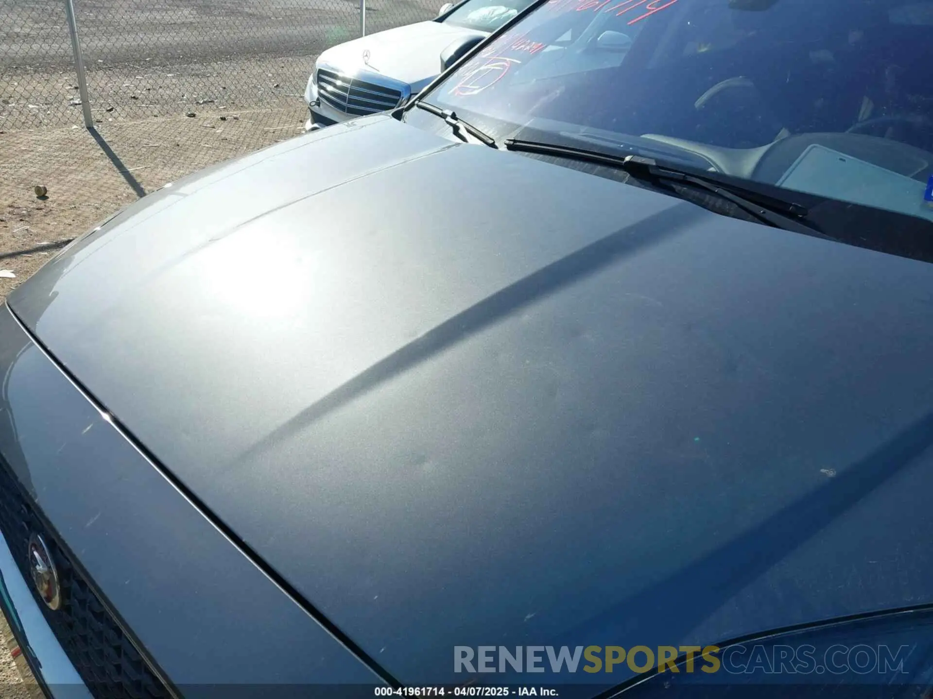 6 Photograph of a damaged car SADFP2FX9L1004525 JAGUAR E-PACE 2020